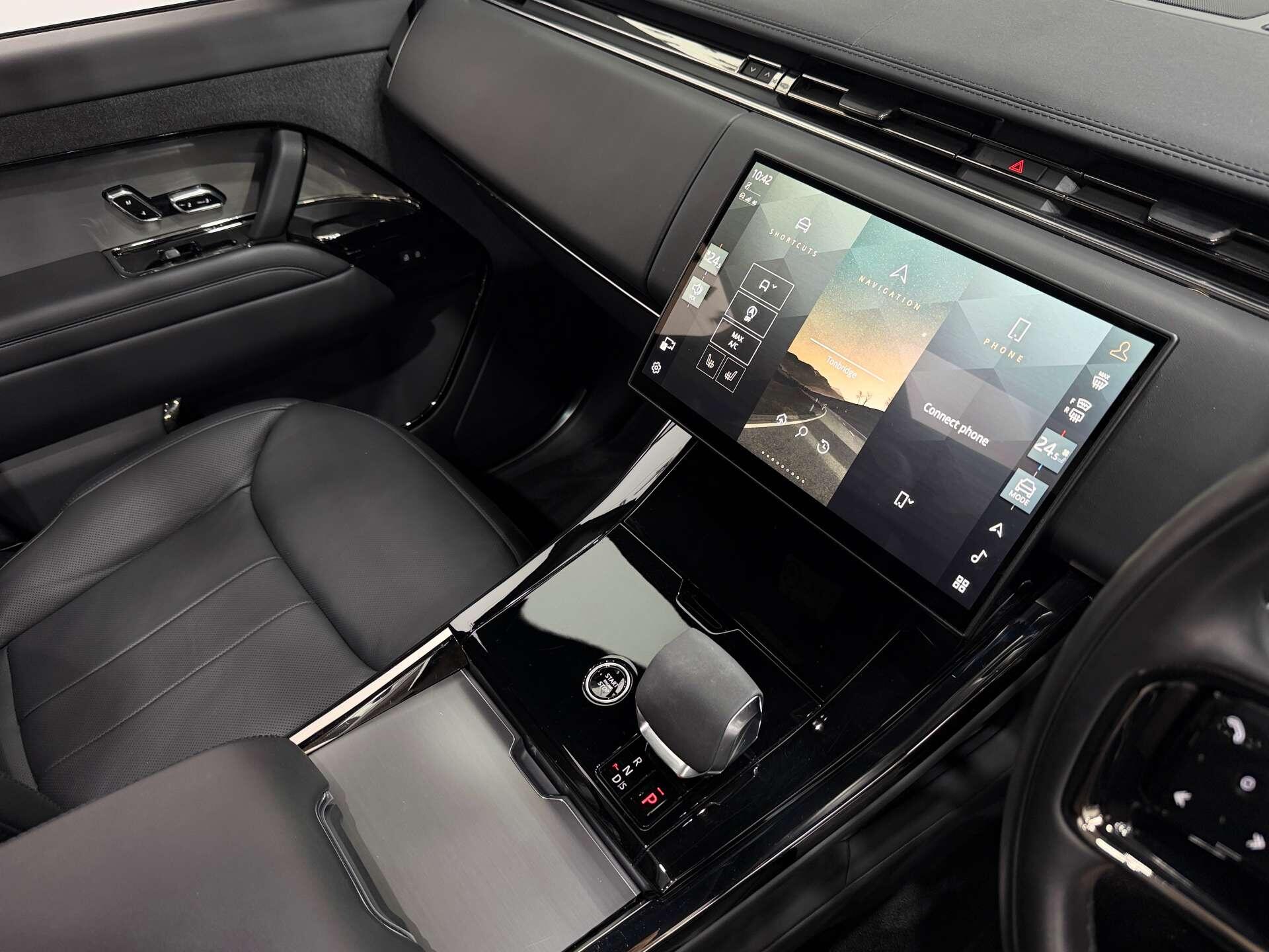 Land Rover Range Rover Sport view 35