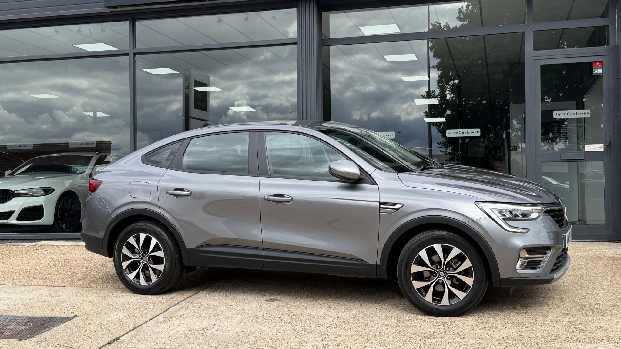 Renault Arkana view 4