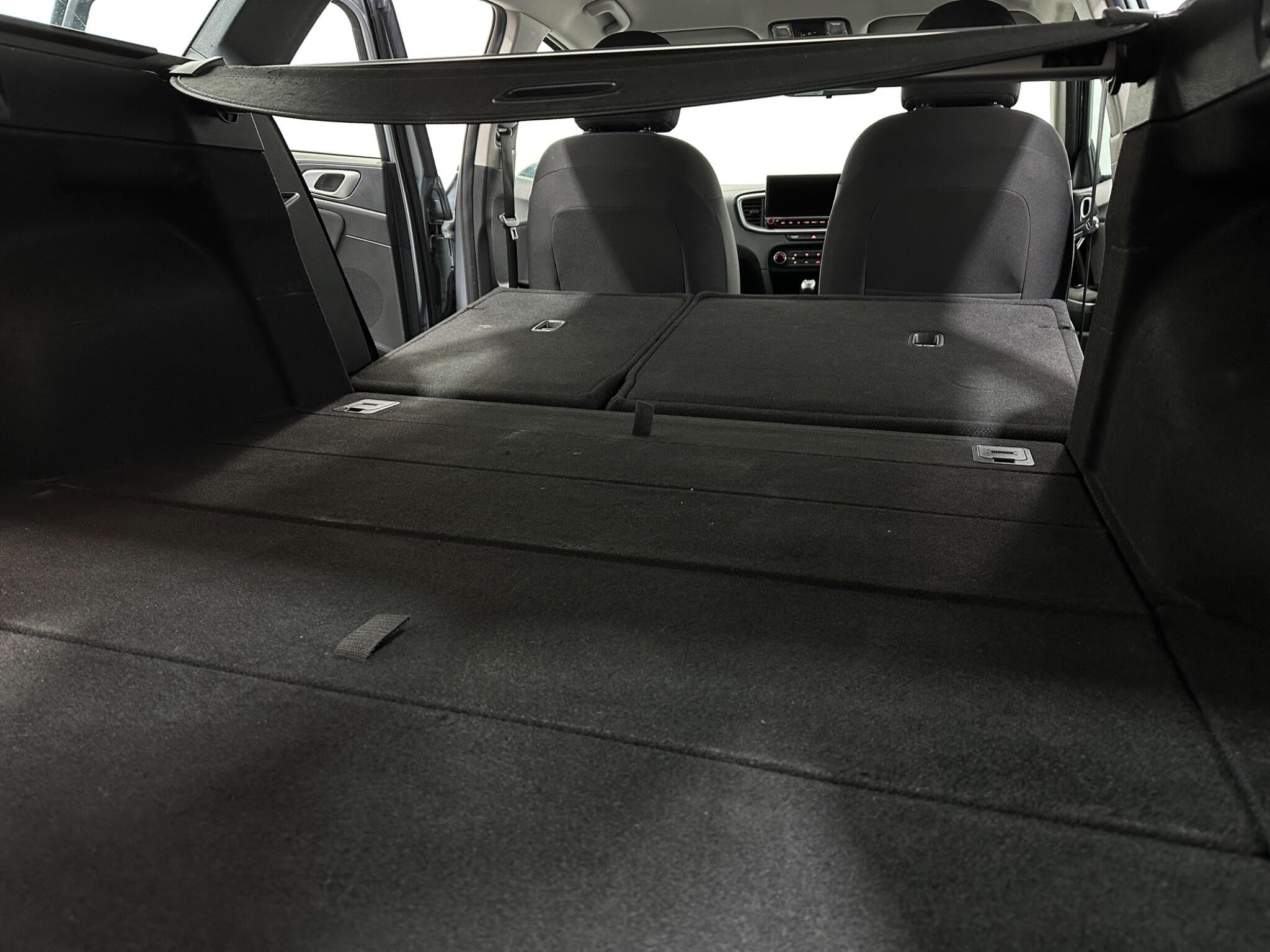 Kia Ceed view 44