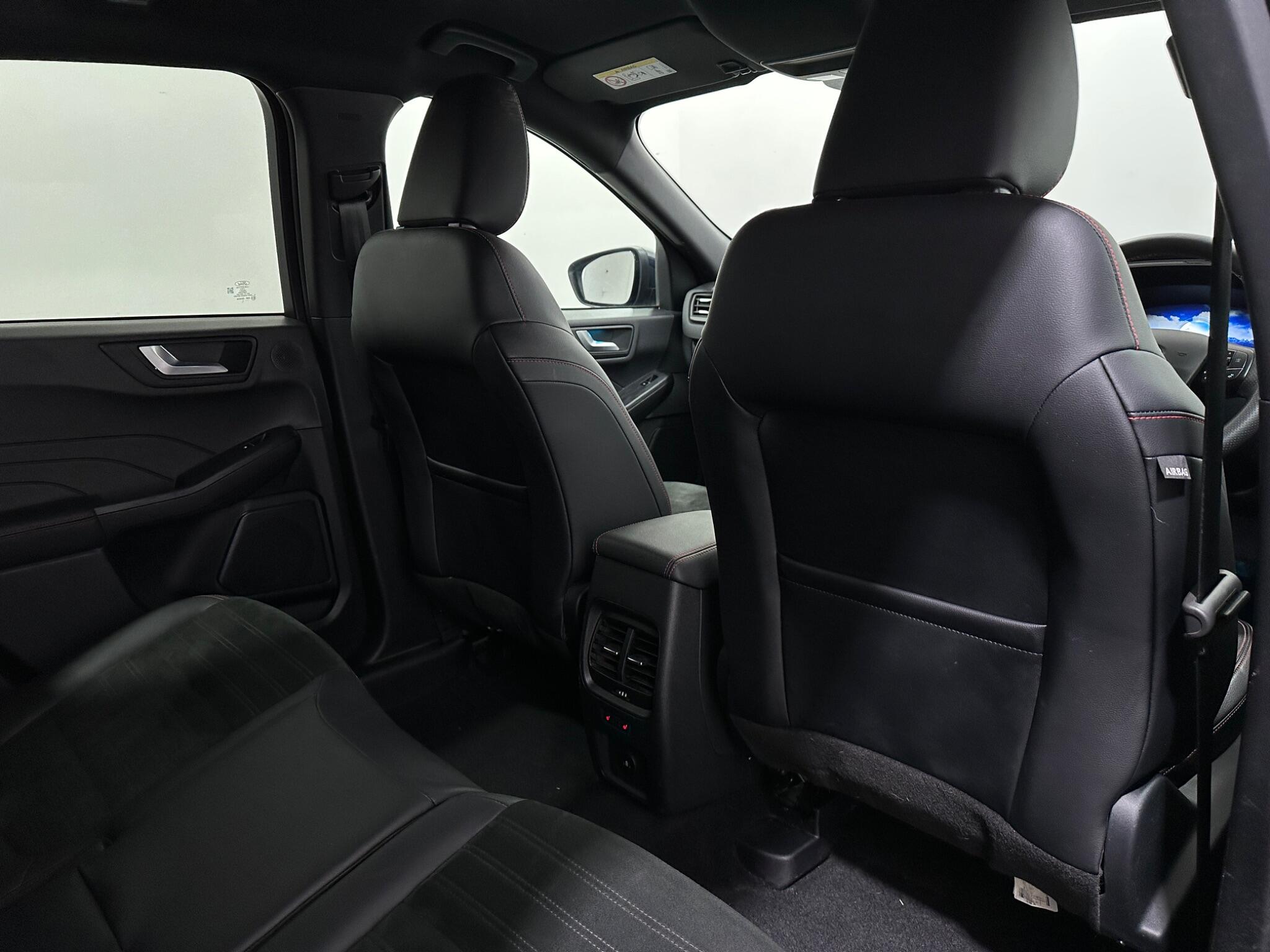 Ford Kuga view 40