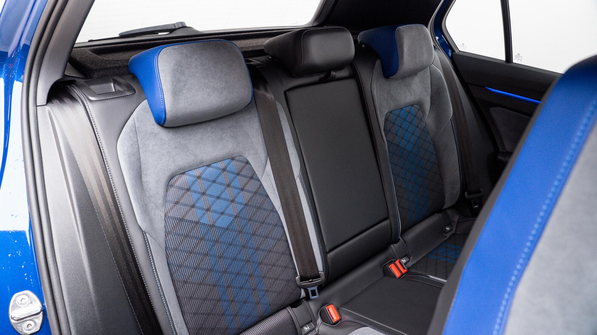 Volkswagen Golf view 18