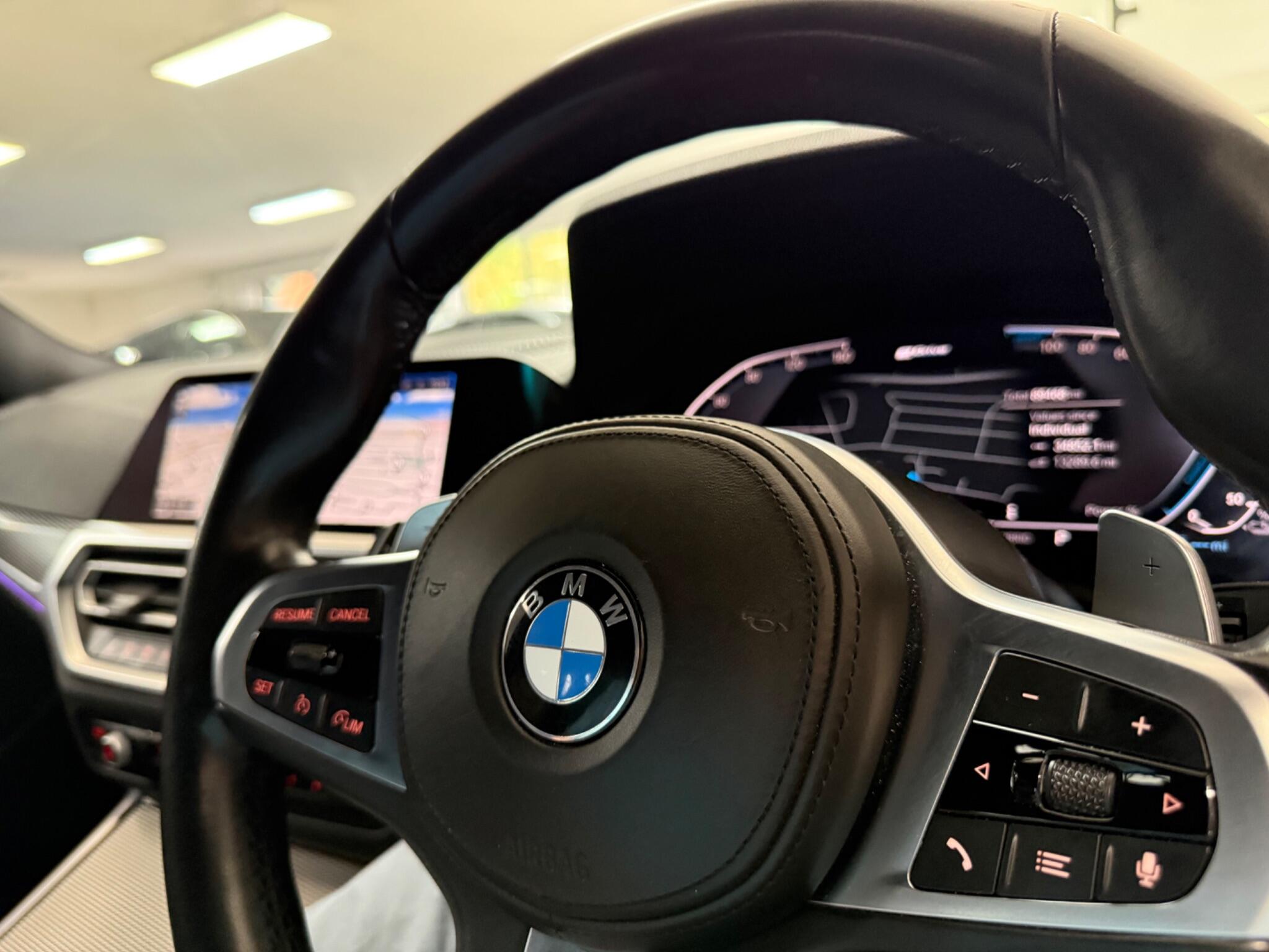 BMW 3 Series view 16