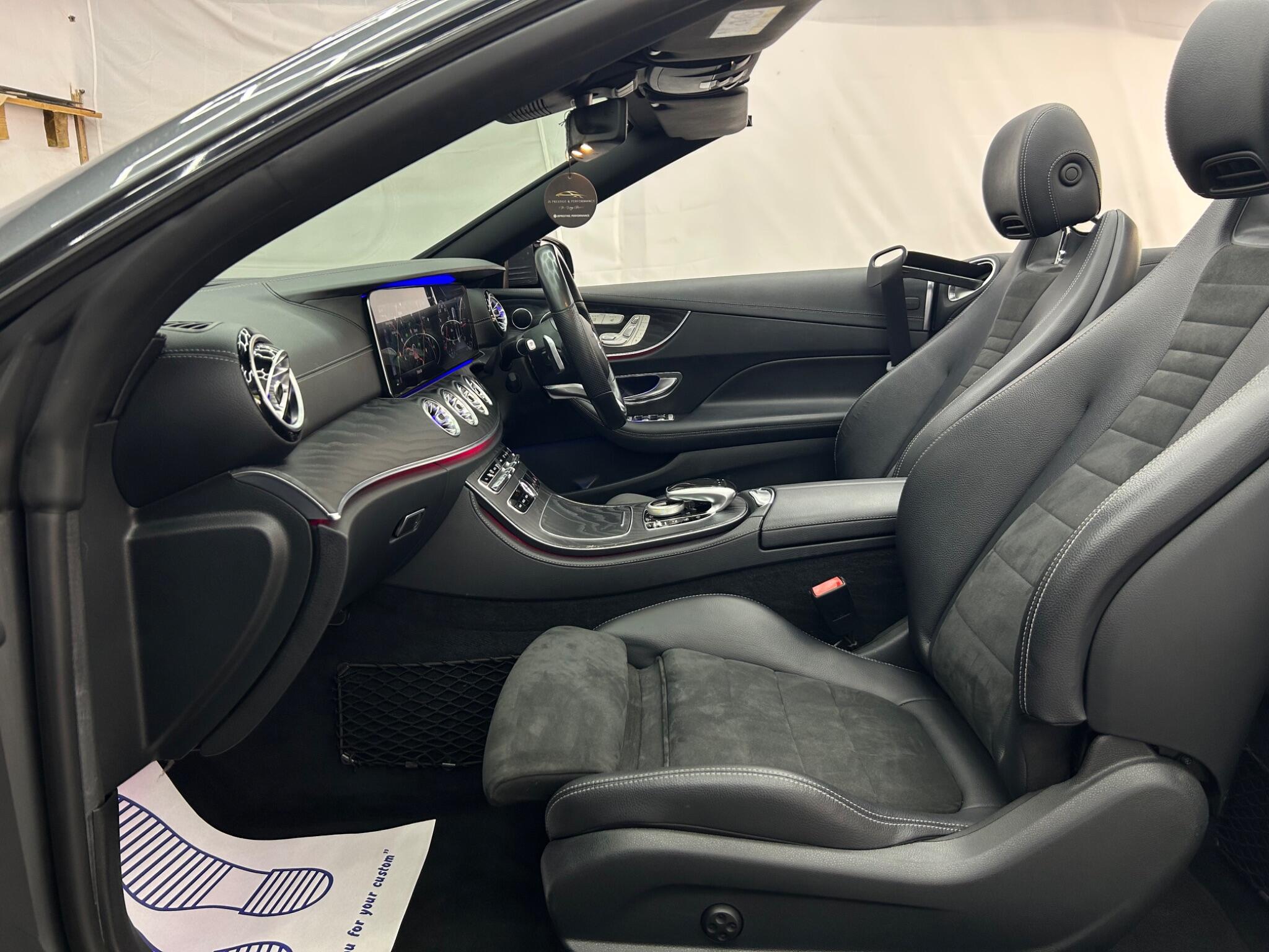 Mercedes-Benz E Class view 52