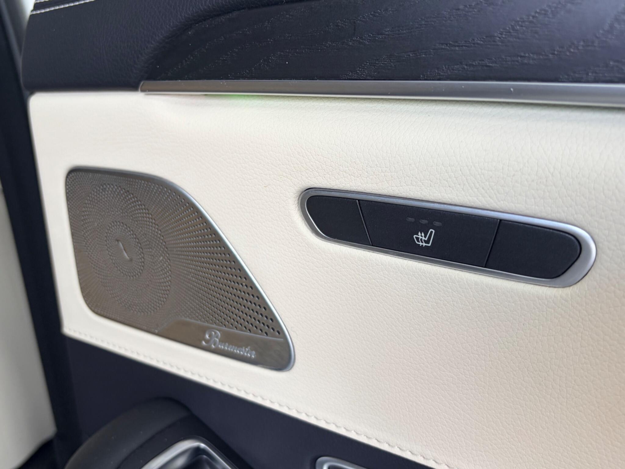 Mercedes-Benz S-Class view 15