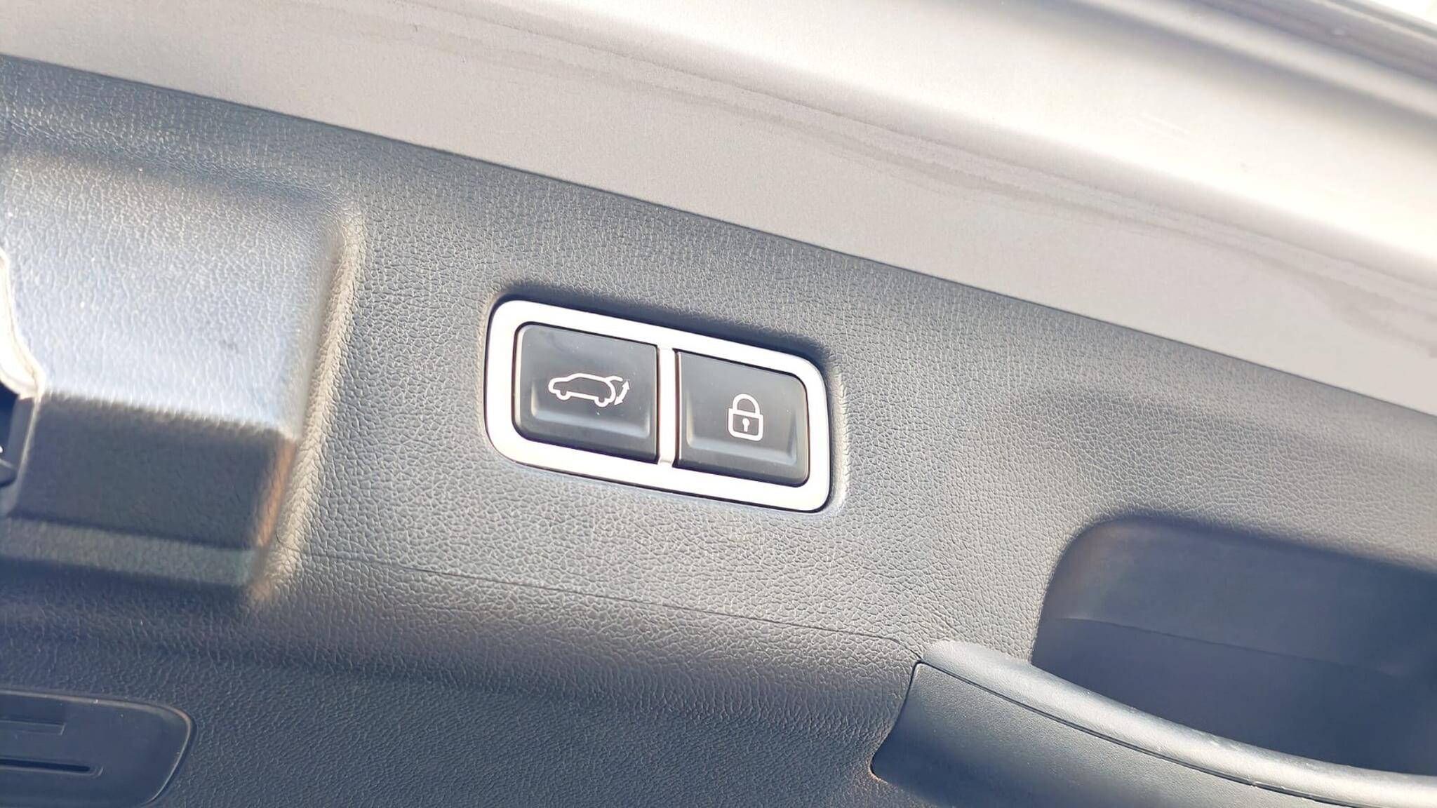 Kia Sorento view 8