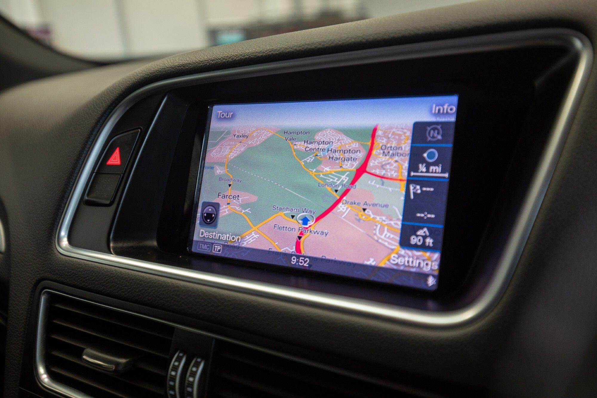 Audi Q5 view 19