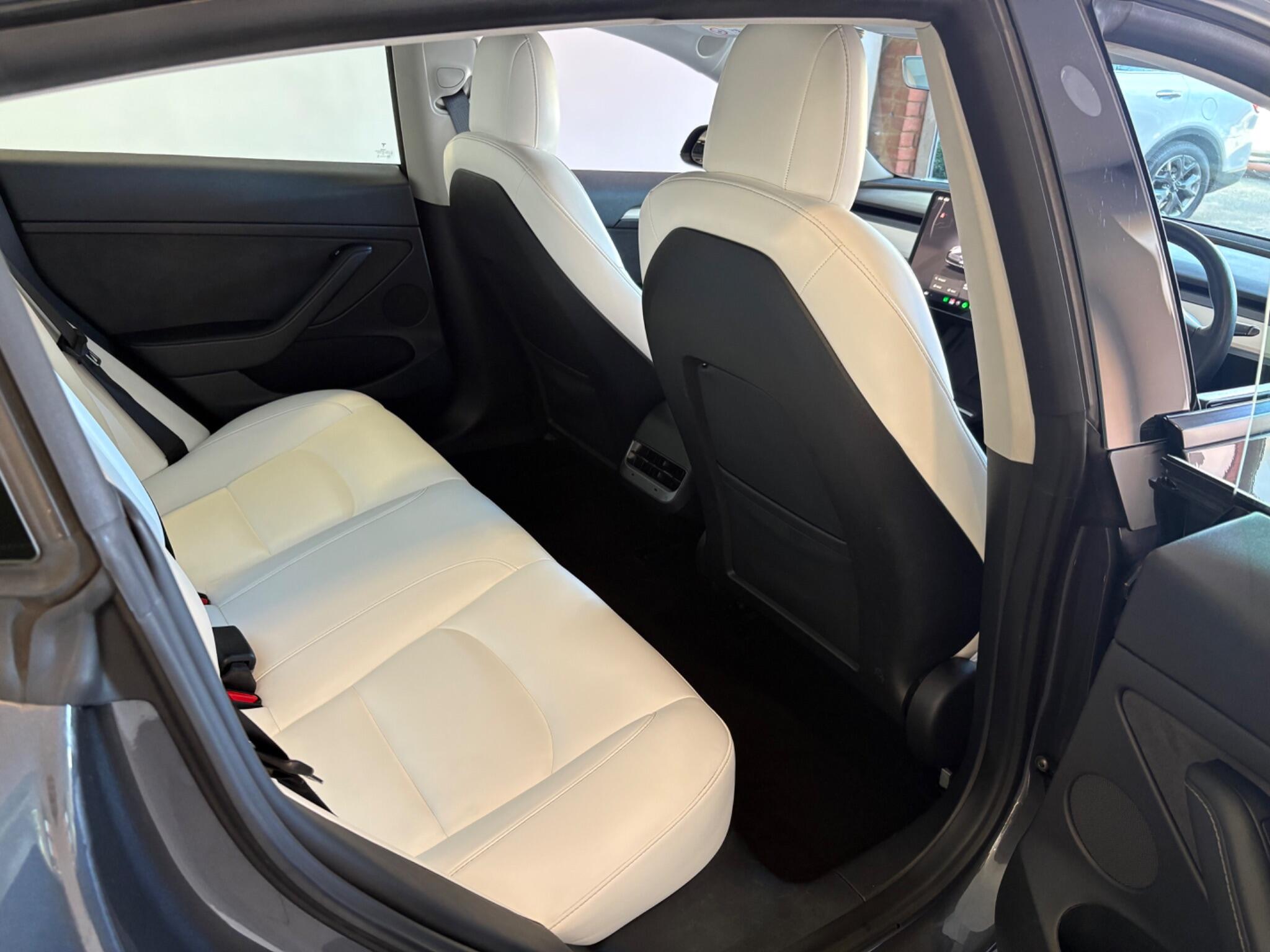 Tesla Model 3 view 9