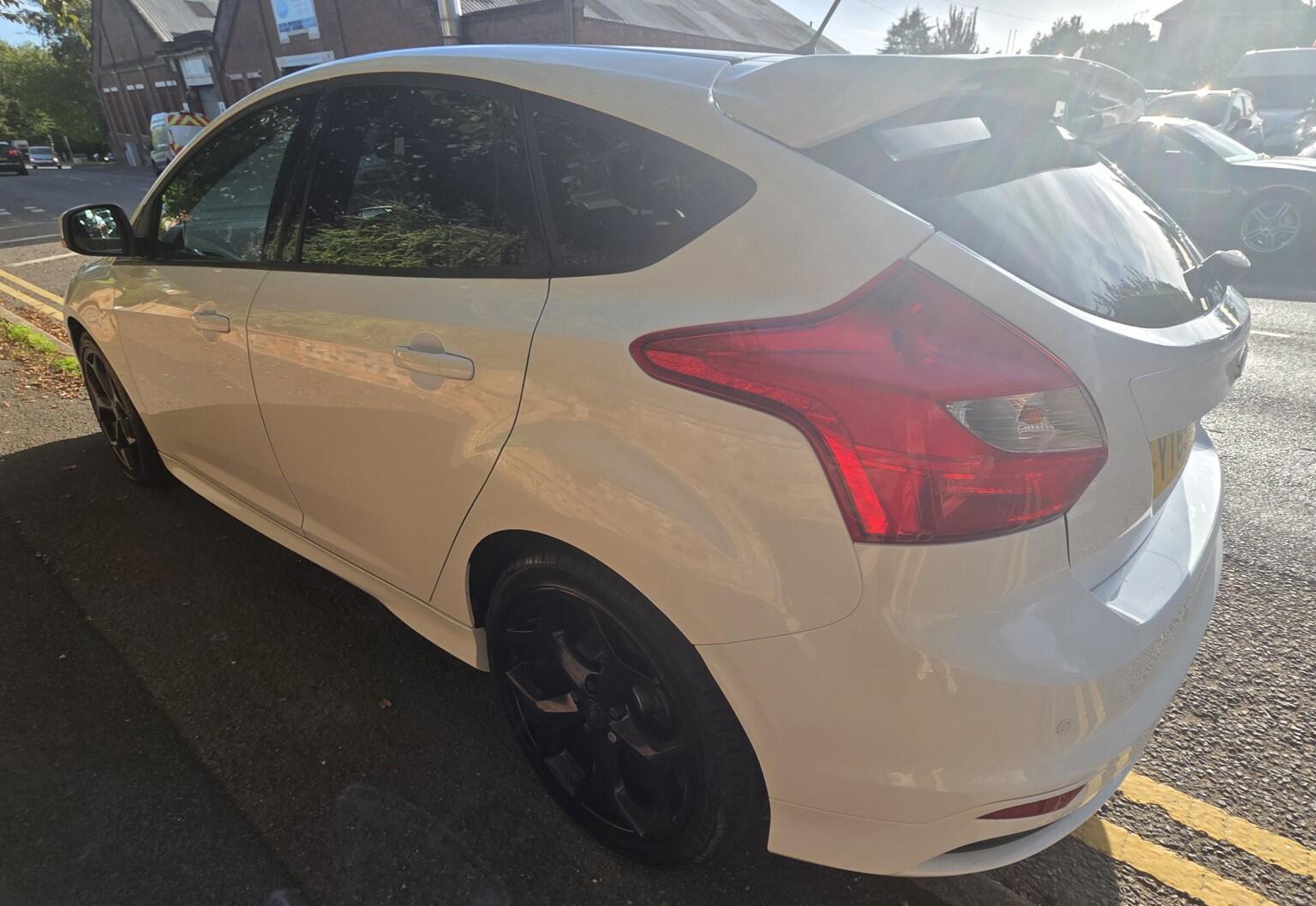 Ford Focus view 5