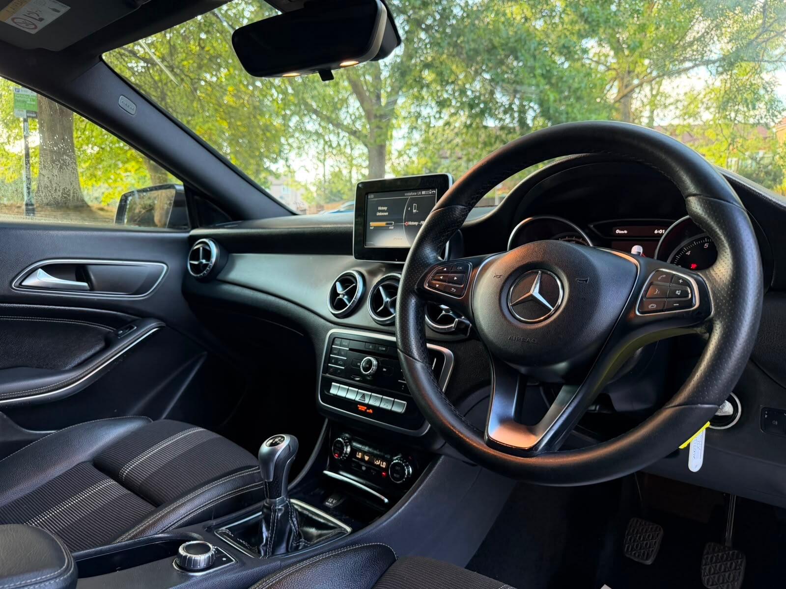 Mercedes-Benz CLA view 10