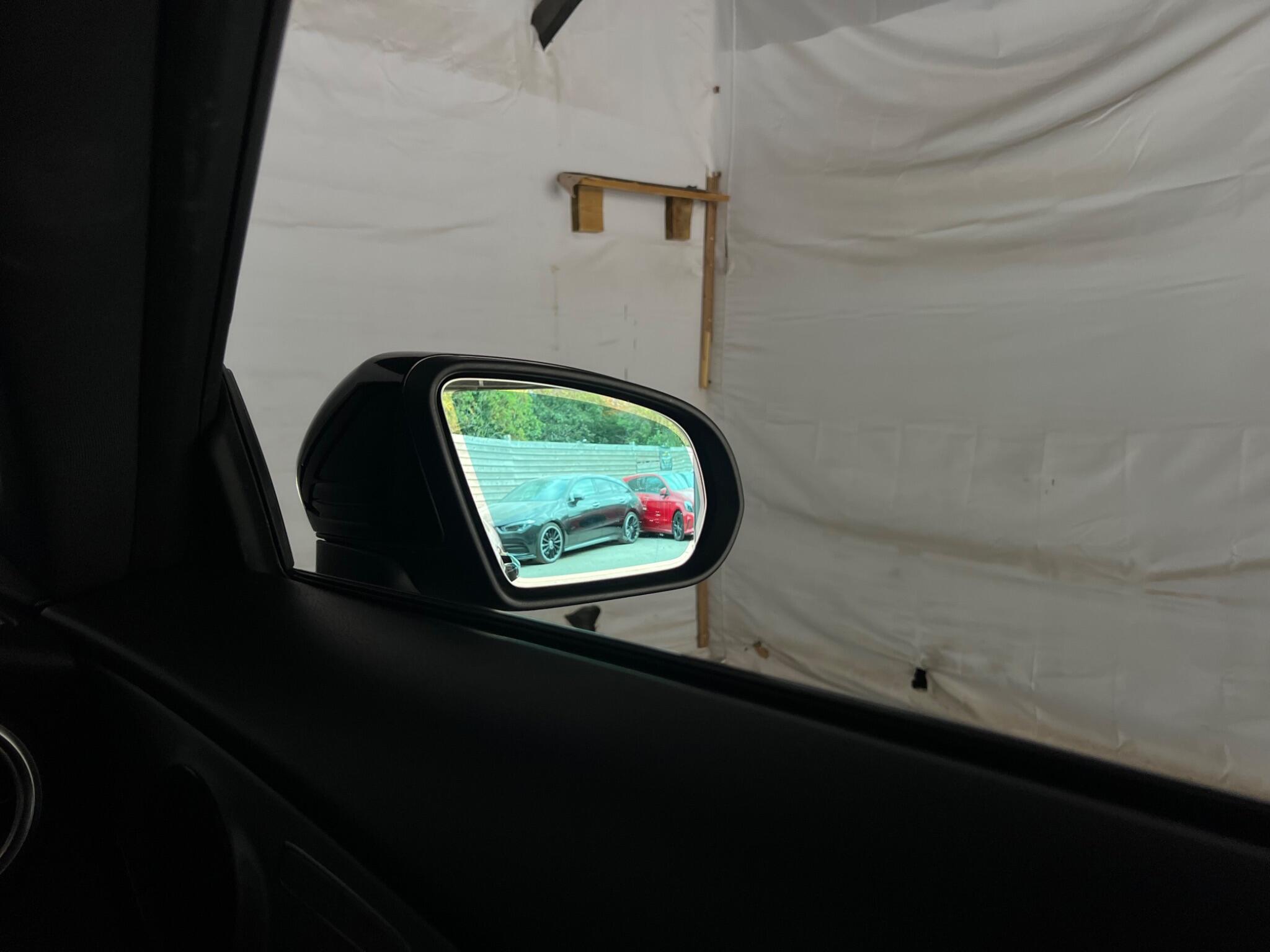 Mercedes-Benz C-Class view 54