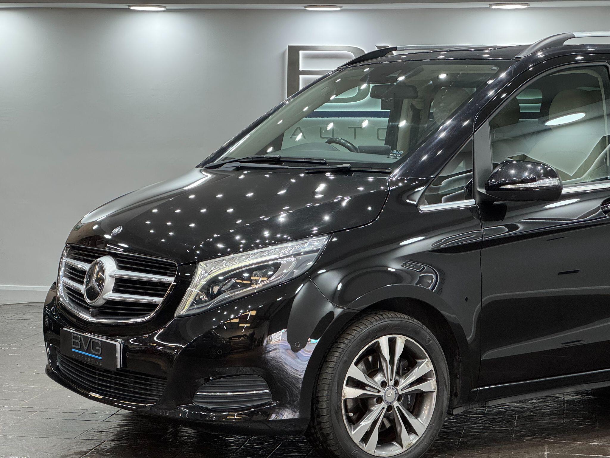 Mercedes-Benz V-Class view 7