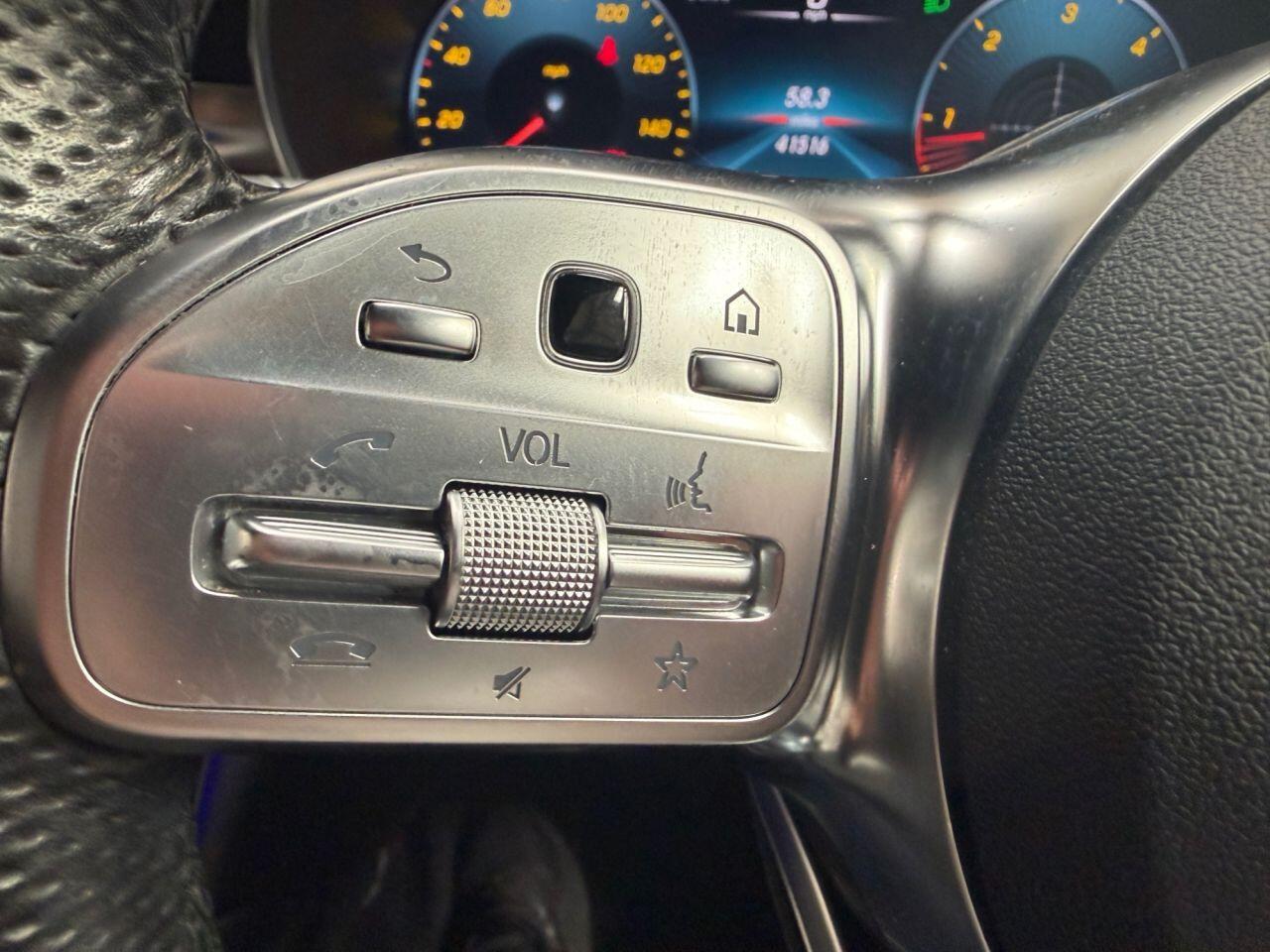 Mercedes-Benz GLC view 18