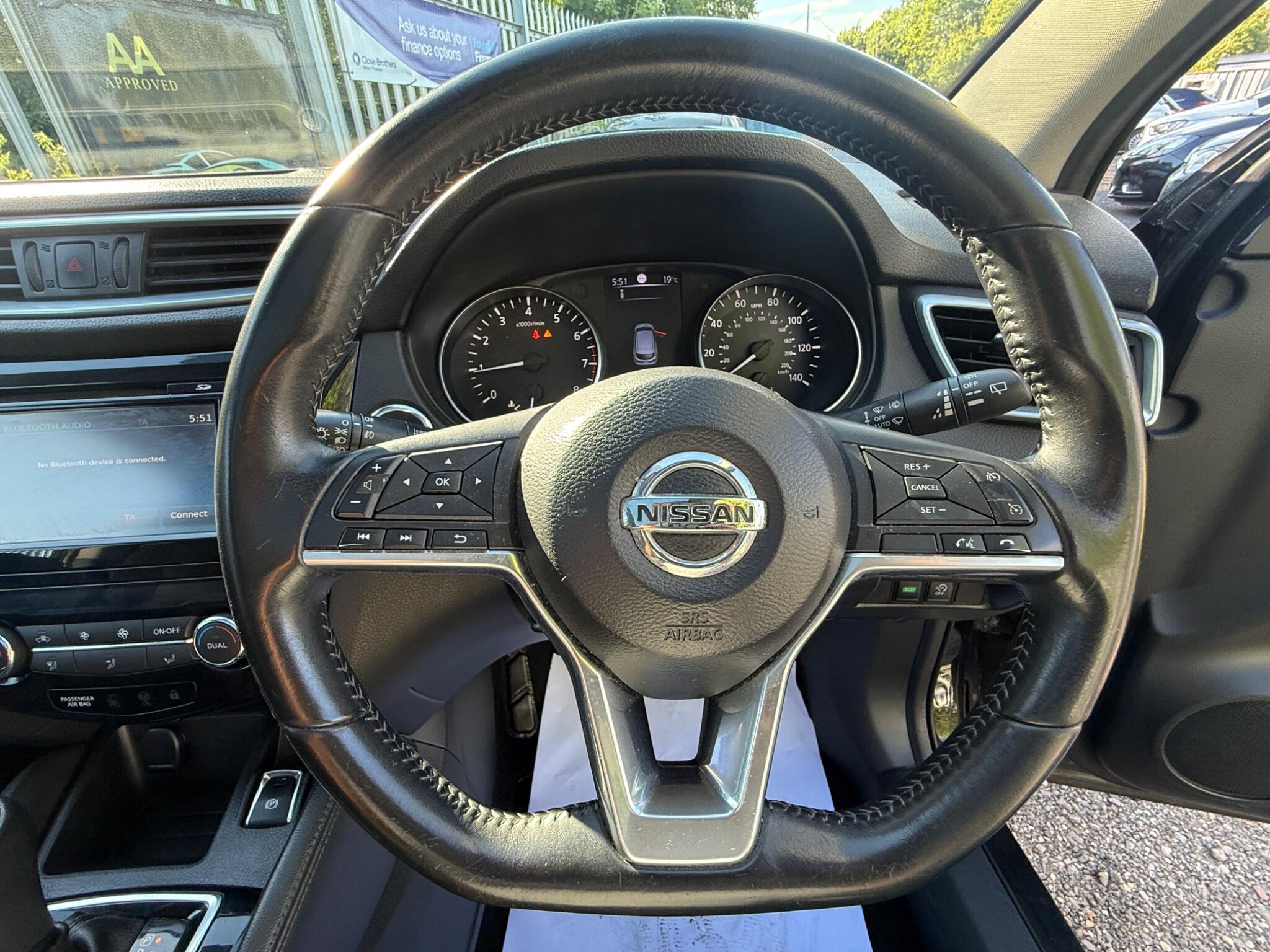 2017 Nissan Qashqai image 49