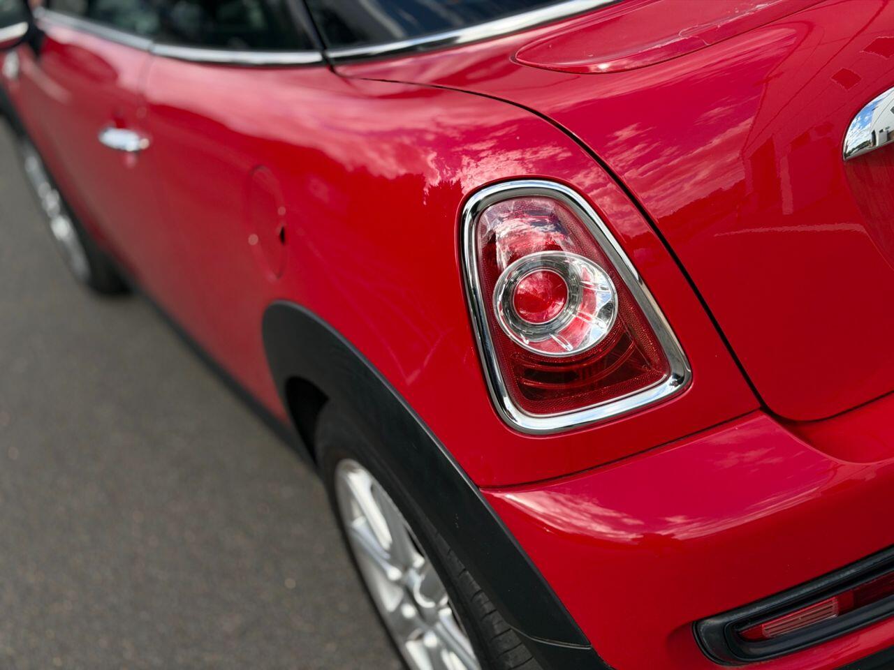 Mini Cooper view 36