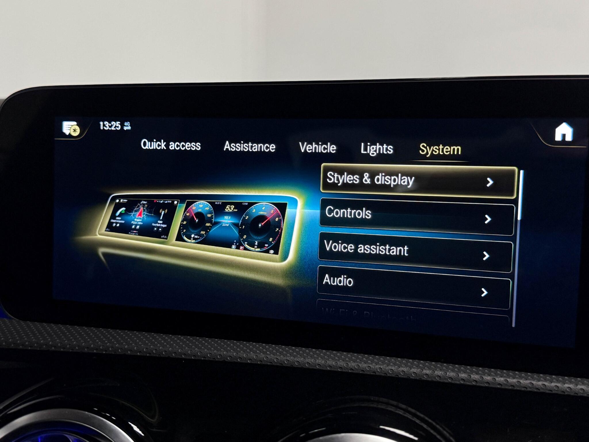 Mercedes-Benz Cla view 52