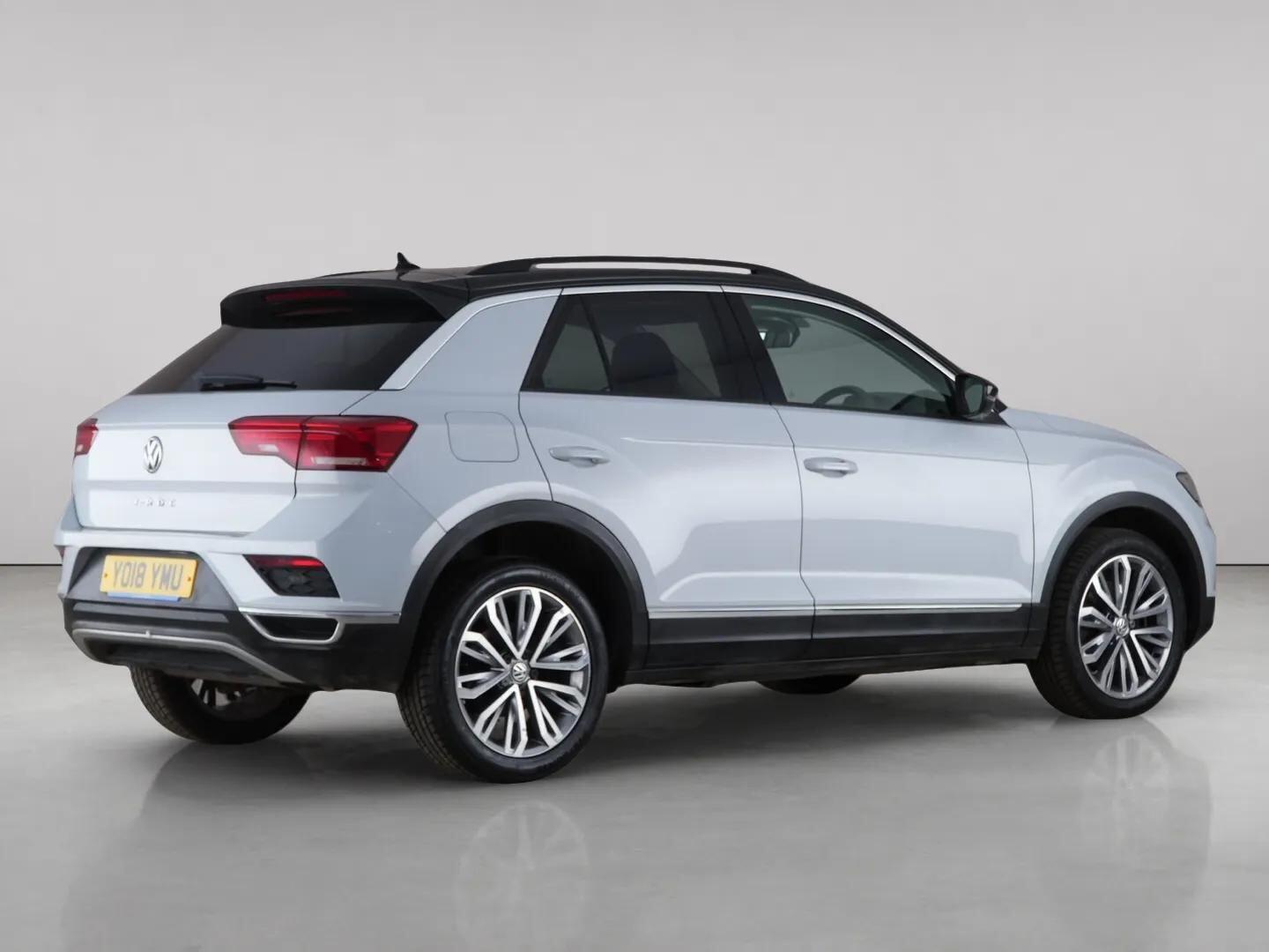 Volkswagen T-Roc view 6