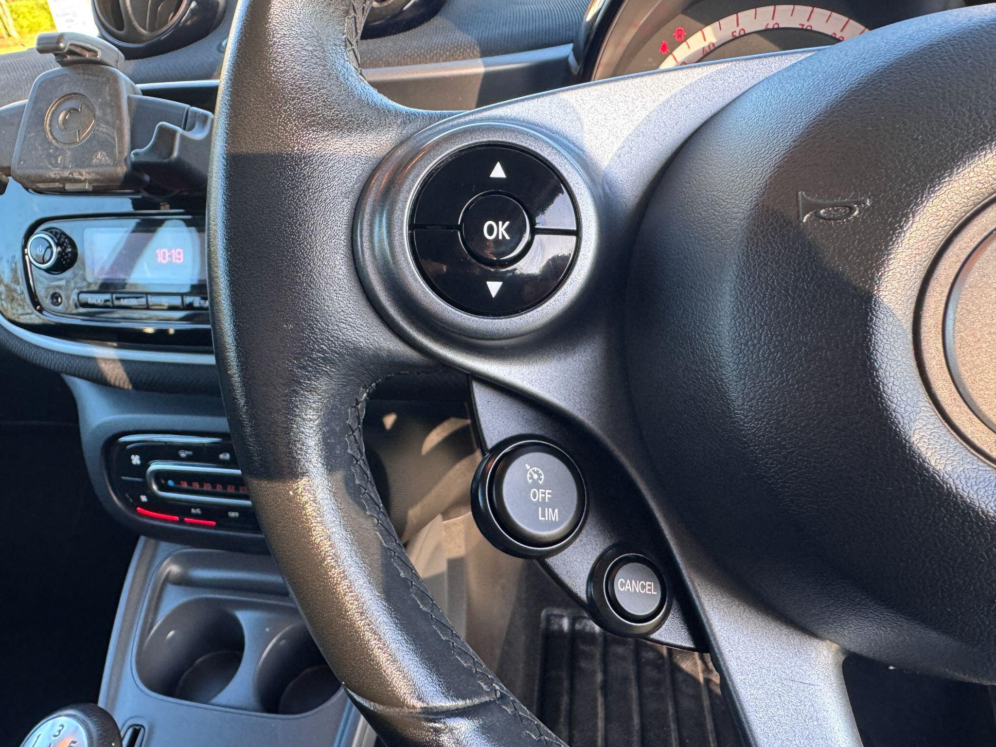 2017 Smart fortwo 1.0 Passion Euro 6 (s/s) 2dr • 71,000 miles image 16