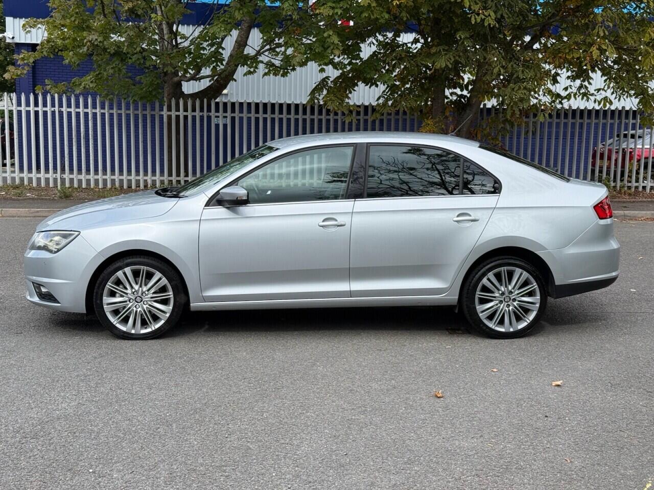 Seat Toledo view 4