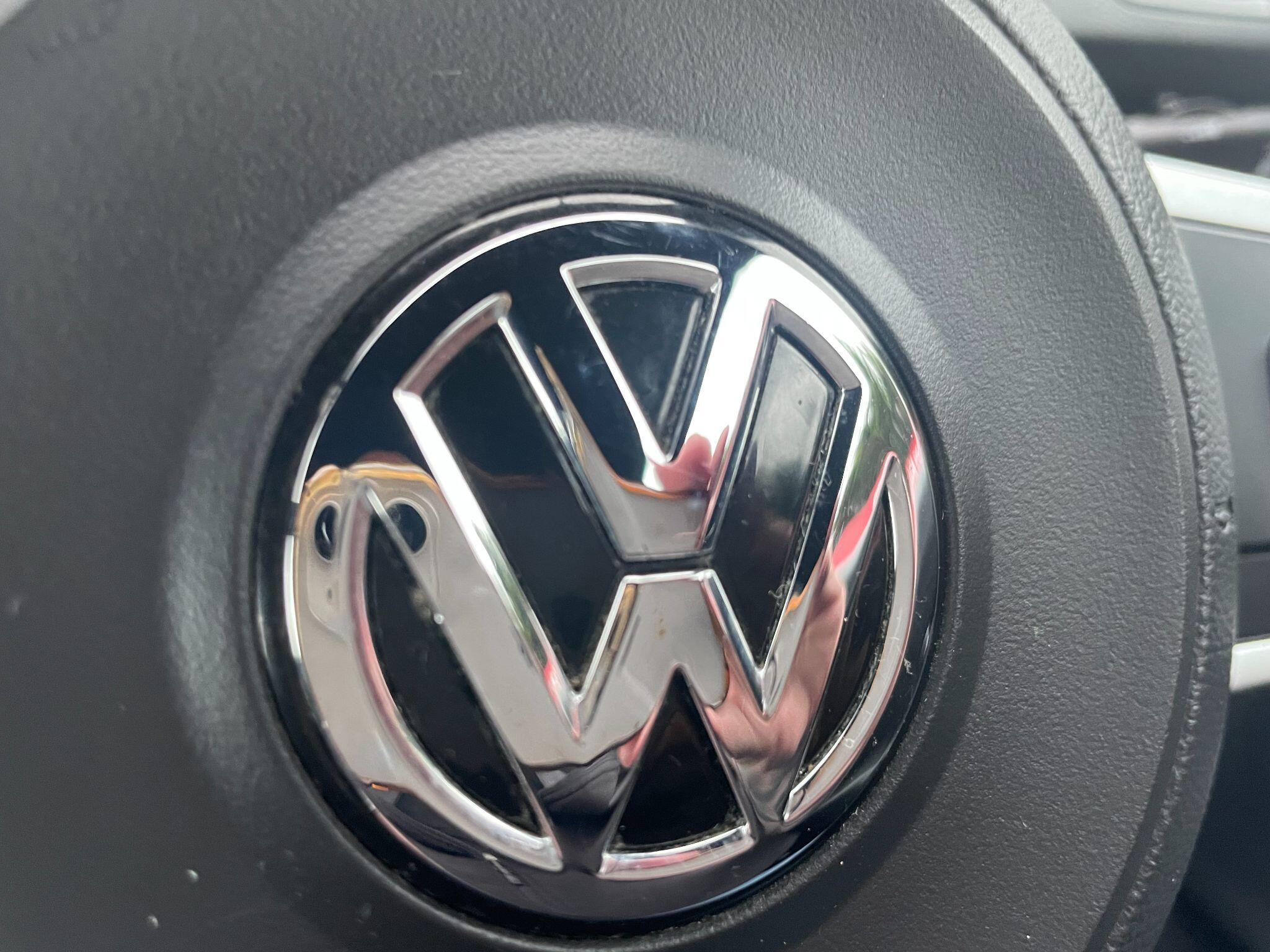 Volkswagen Scirocco view 26