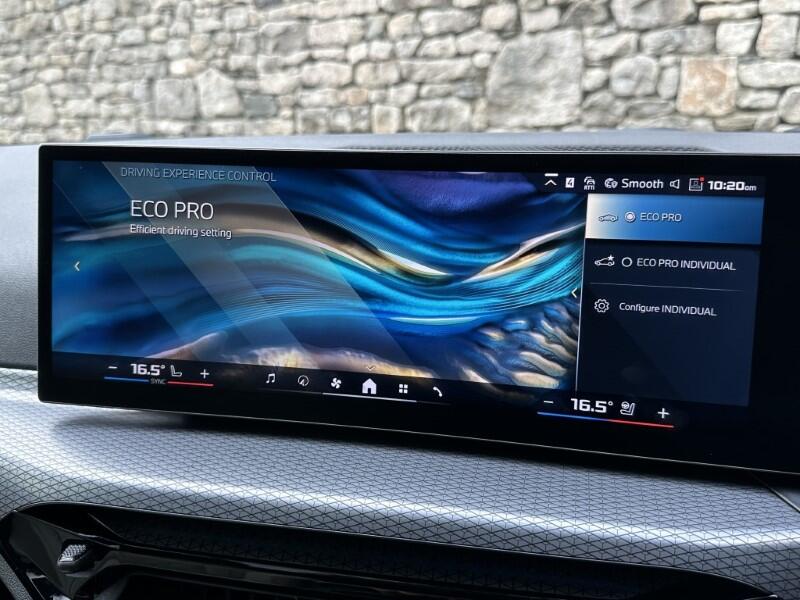BMW i4 view 26