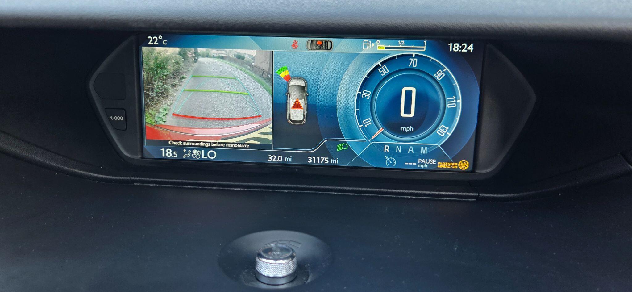 Citroen C4 Picasso view 21