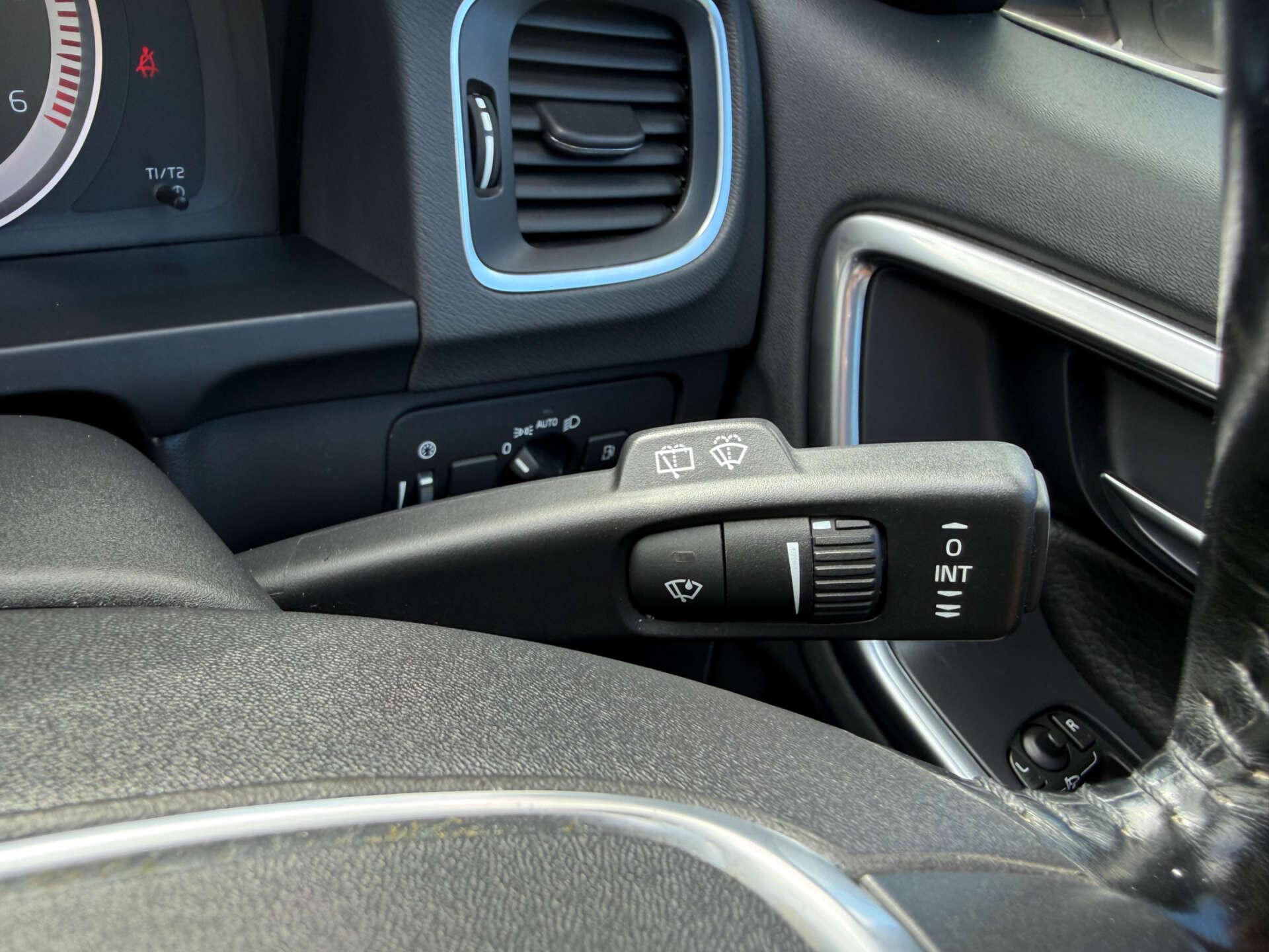 Volvo V60 view 50