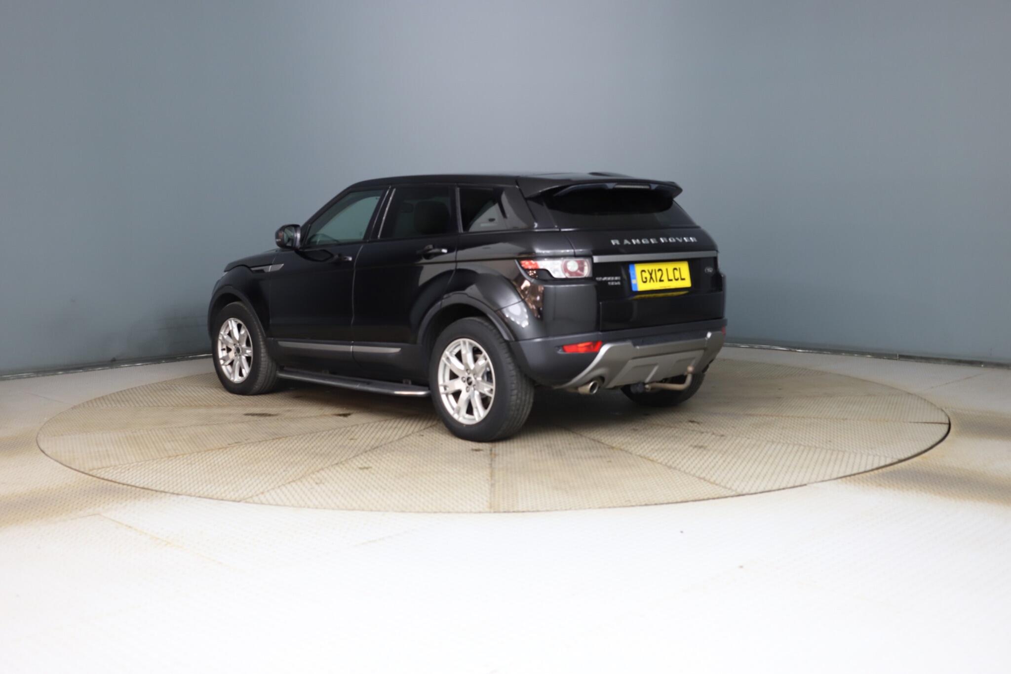 Land Rover Range Rover Evoque view 4