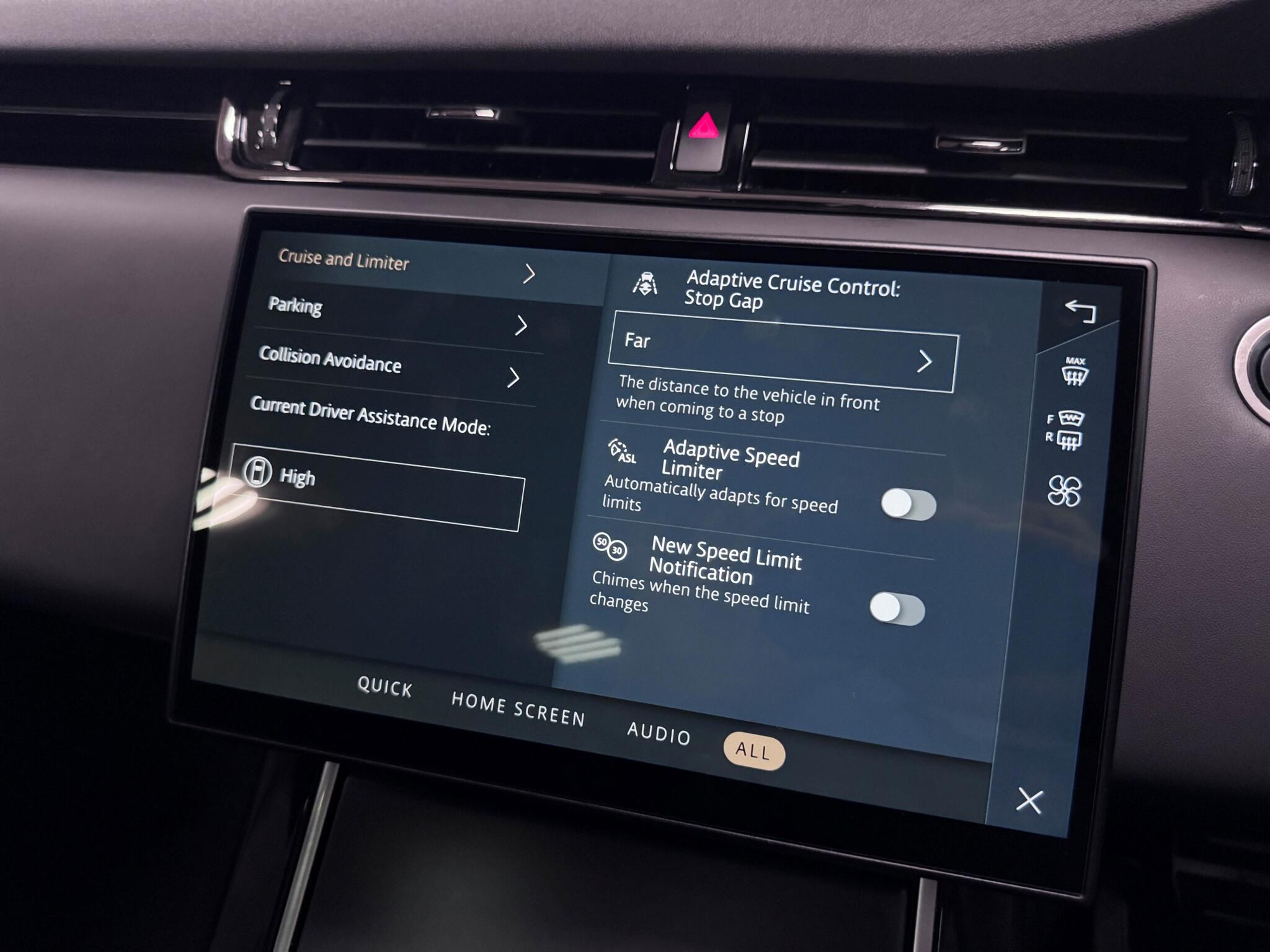 Land Rover Range Rover Evoque view 63