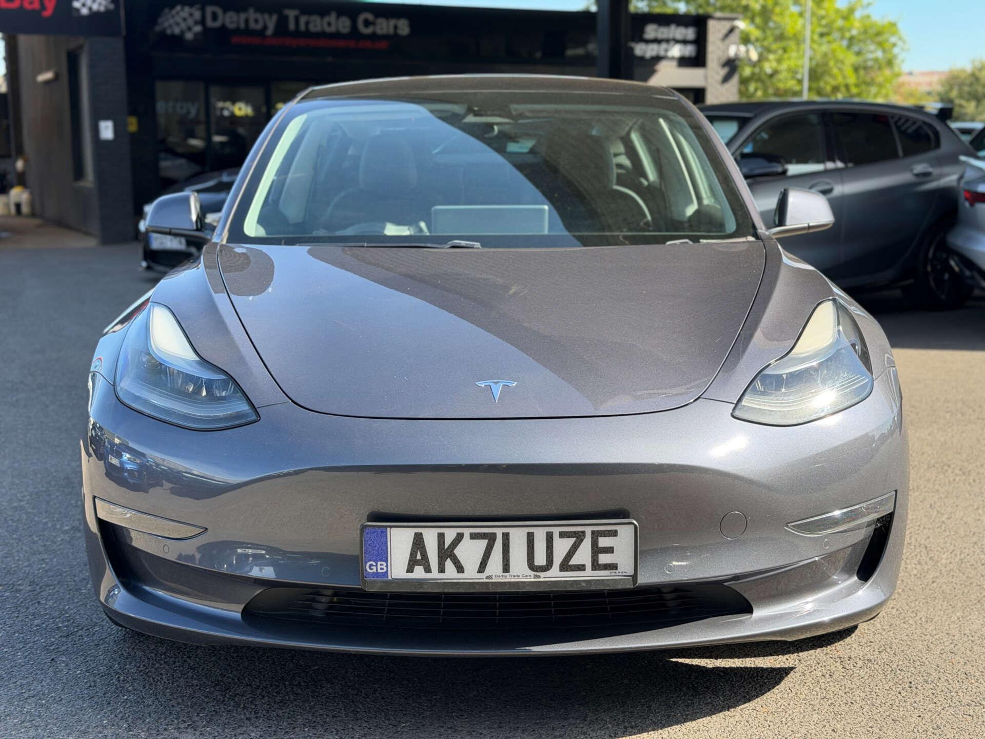 Tesla Model 3 view 7