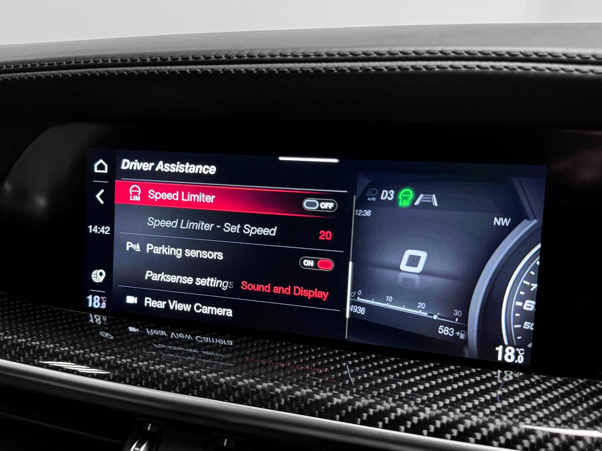Alfa Romeo Stelvio view 47