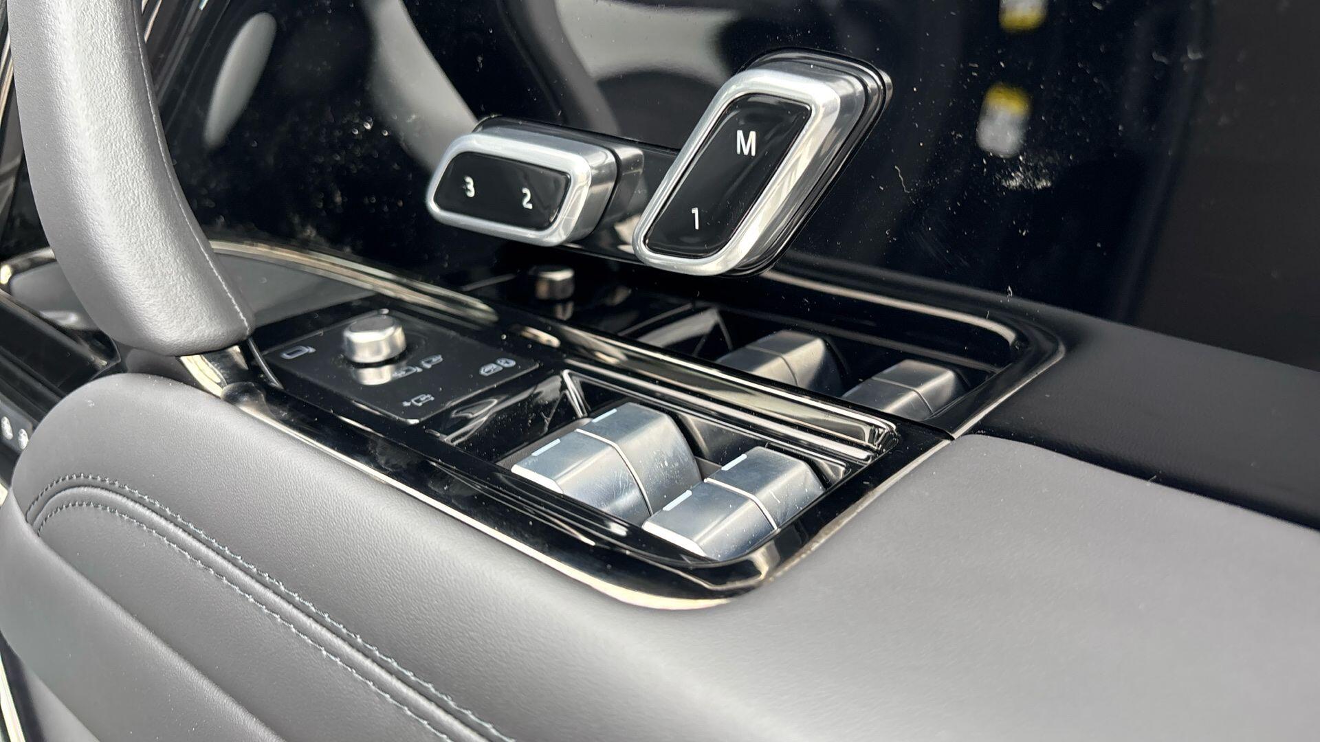 Land Rover Range Rover Sport view 56