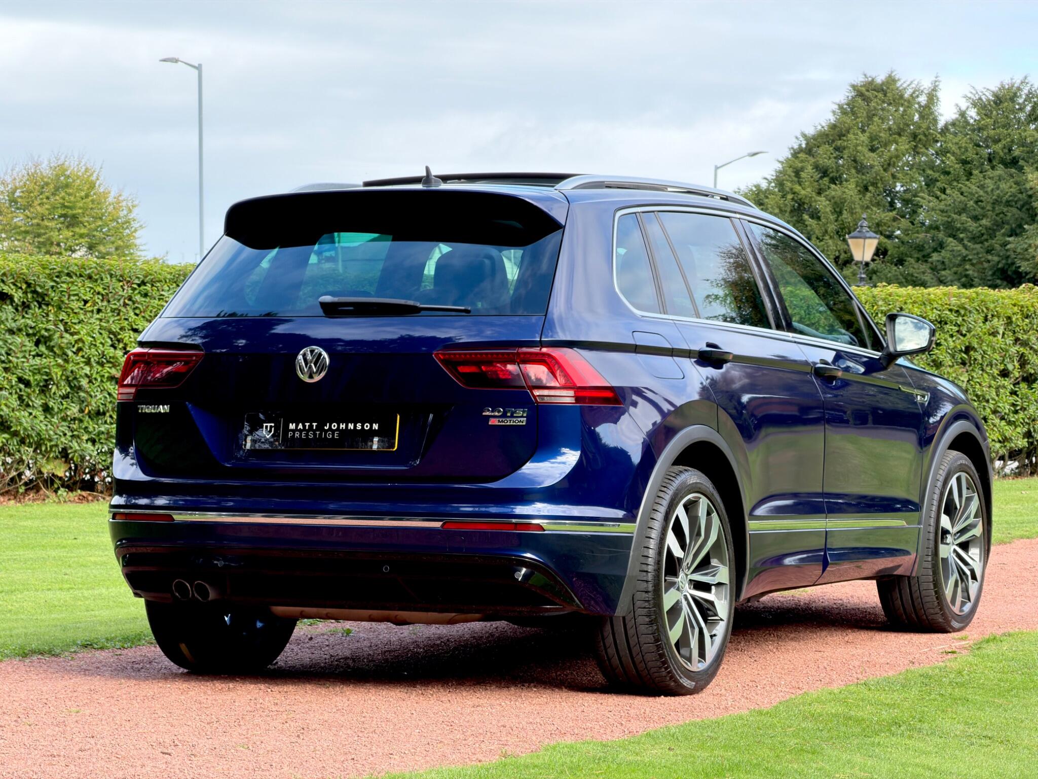 Volkswagen Tiguan view 5