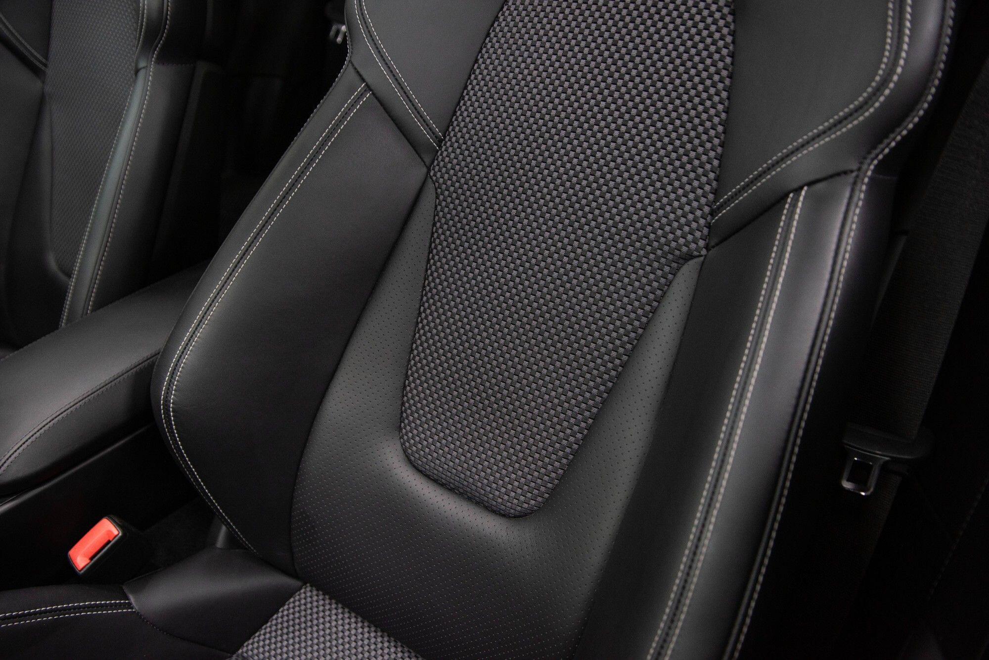 Porsche 911 view 18