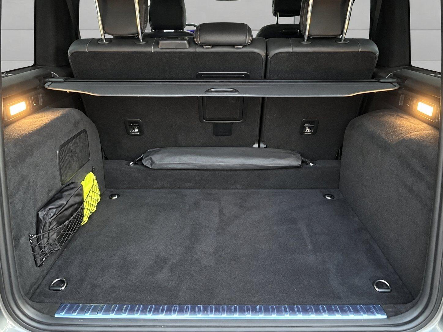 Mercedes-Benz G-Class view 21