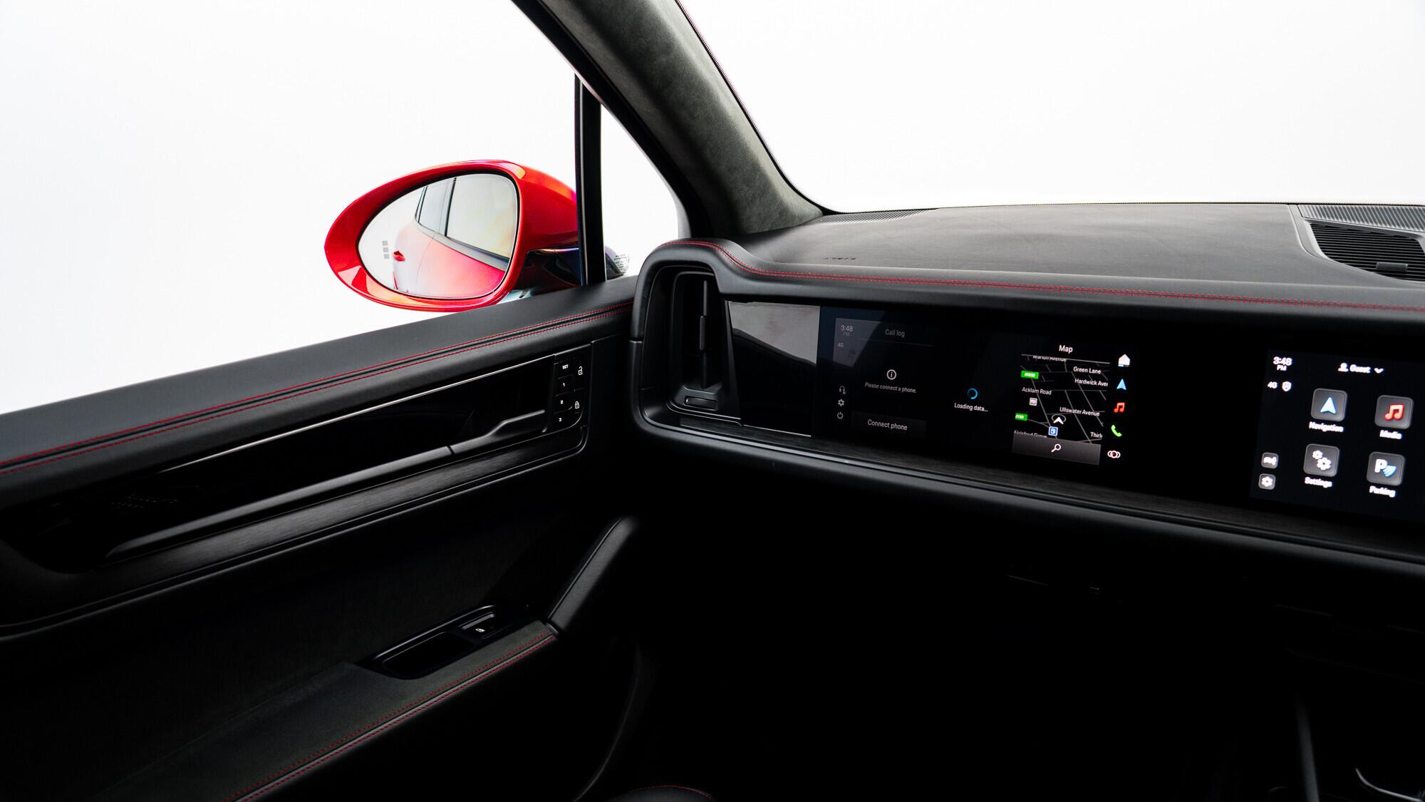 Porsche Cayenne view 33