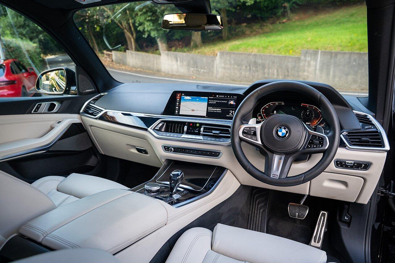 BMW X5 view 38