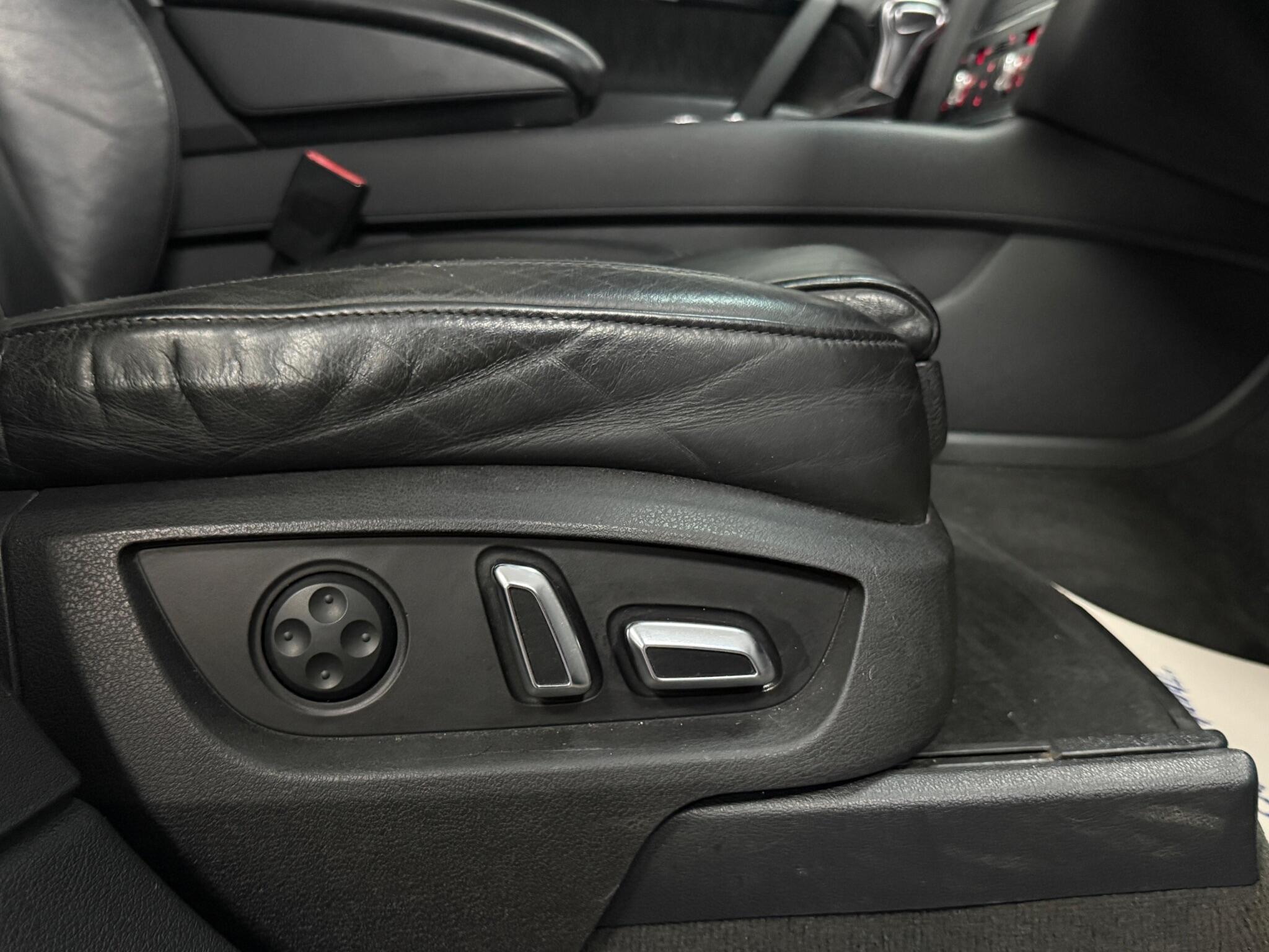 Audi Q7 view 29