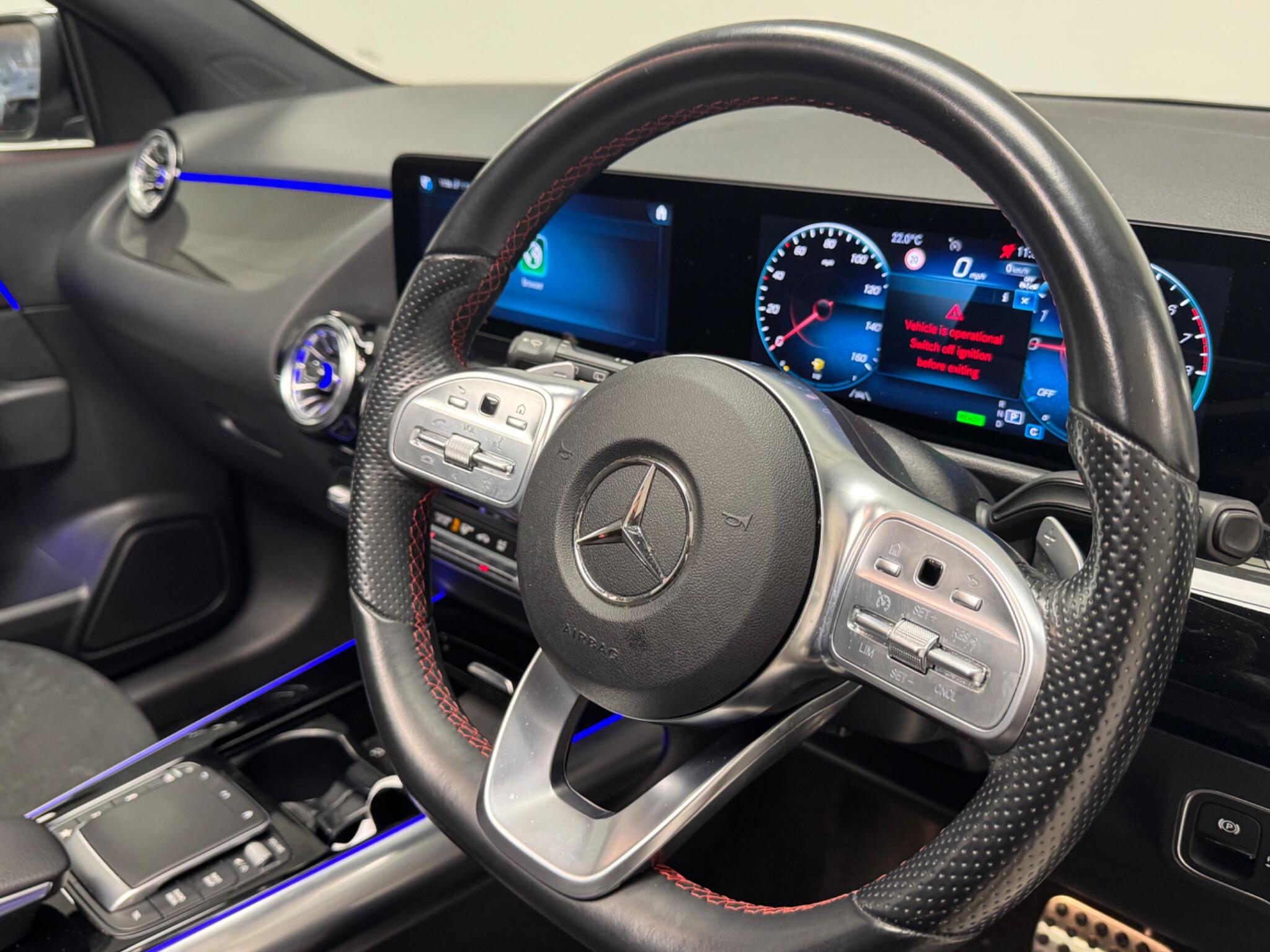 Mercedes-Benz Gla view 24