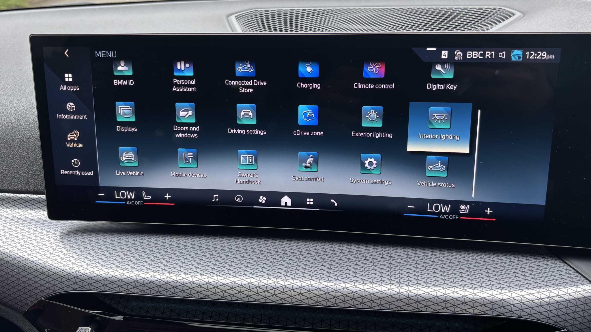 BMW 3 Series view 33