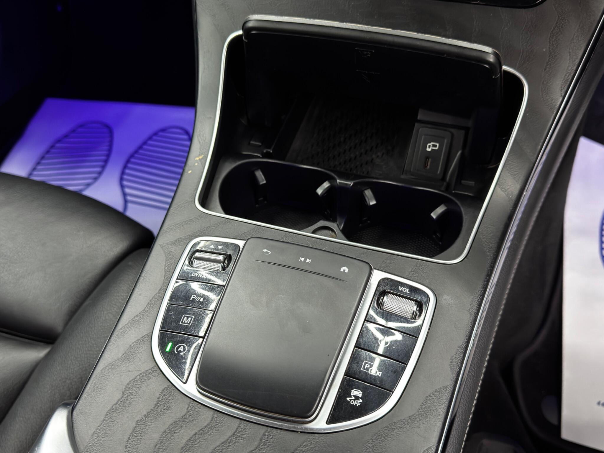 Mercedes-Benz GLC view 26