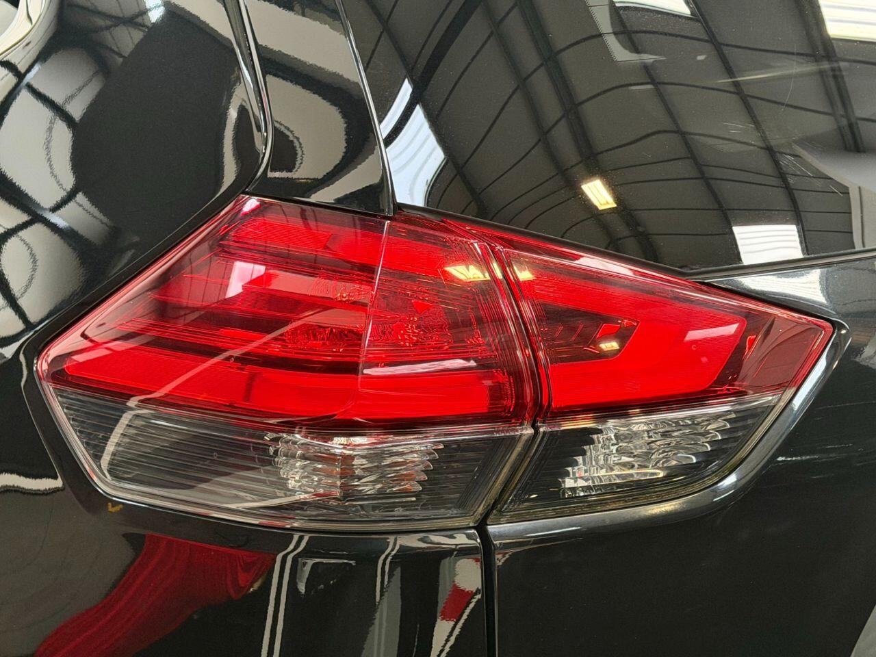 Nissan X-Trail view 17