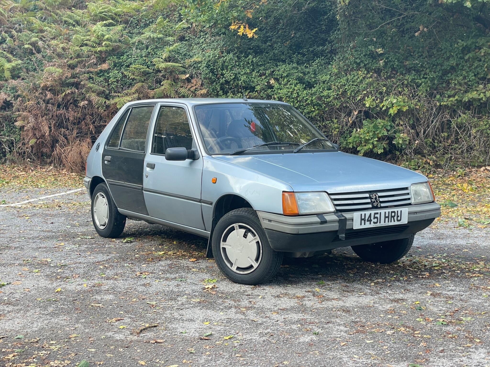 Peugeot 205