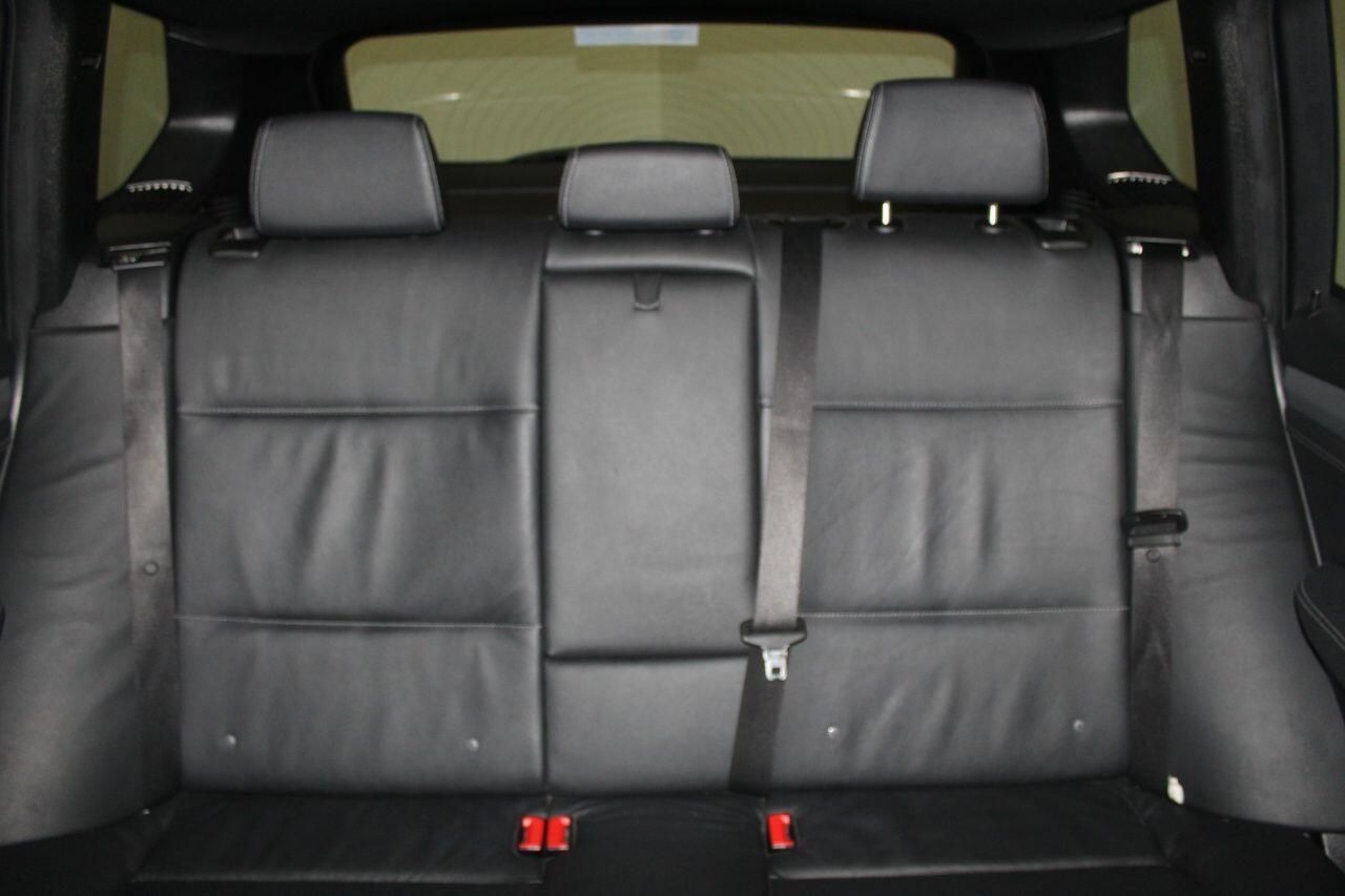 BMW X3 view 56