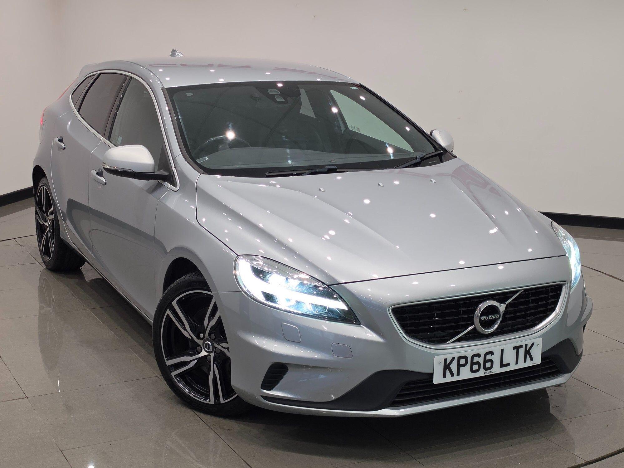 Volvo V40 view 7