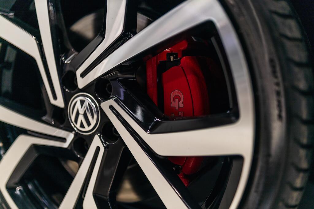 Volkswagen Golf view 15