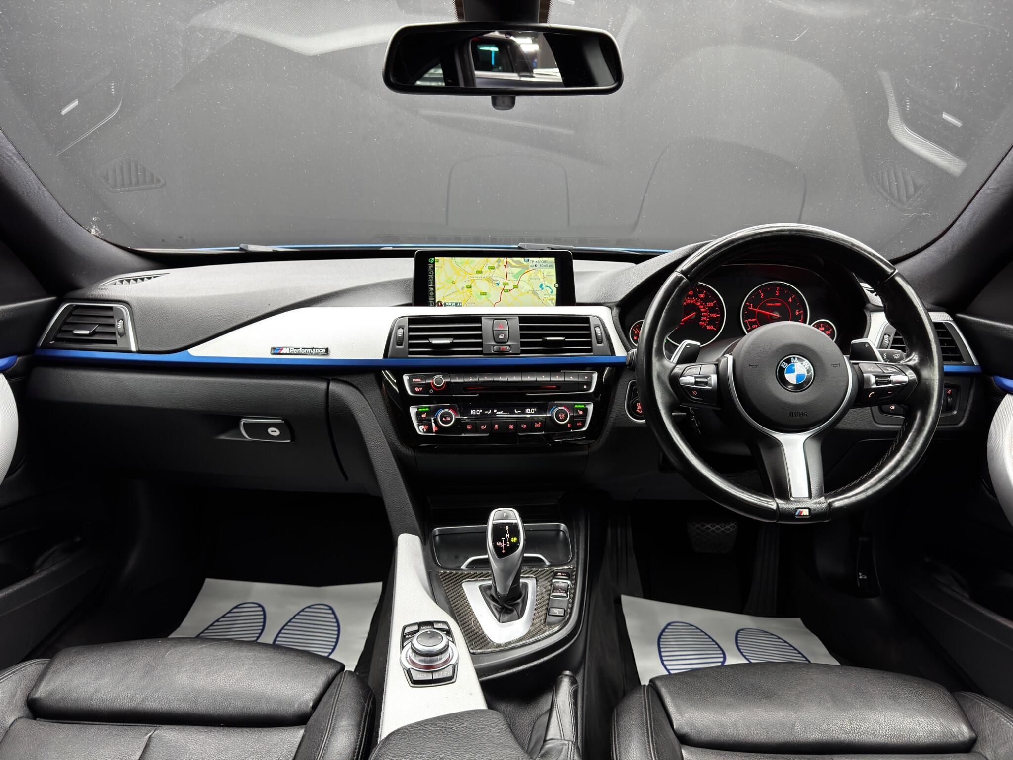 BMW 3 Series view 10