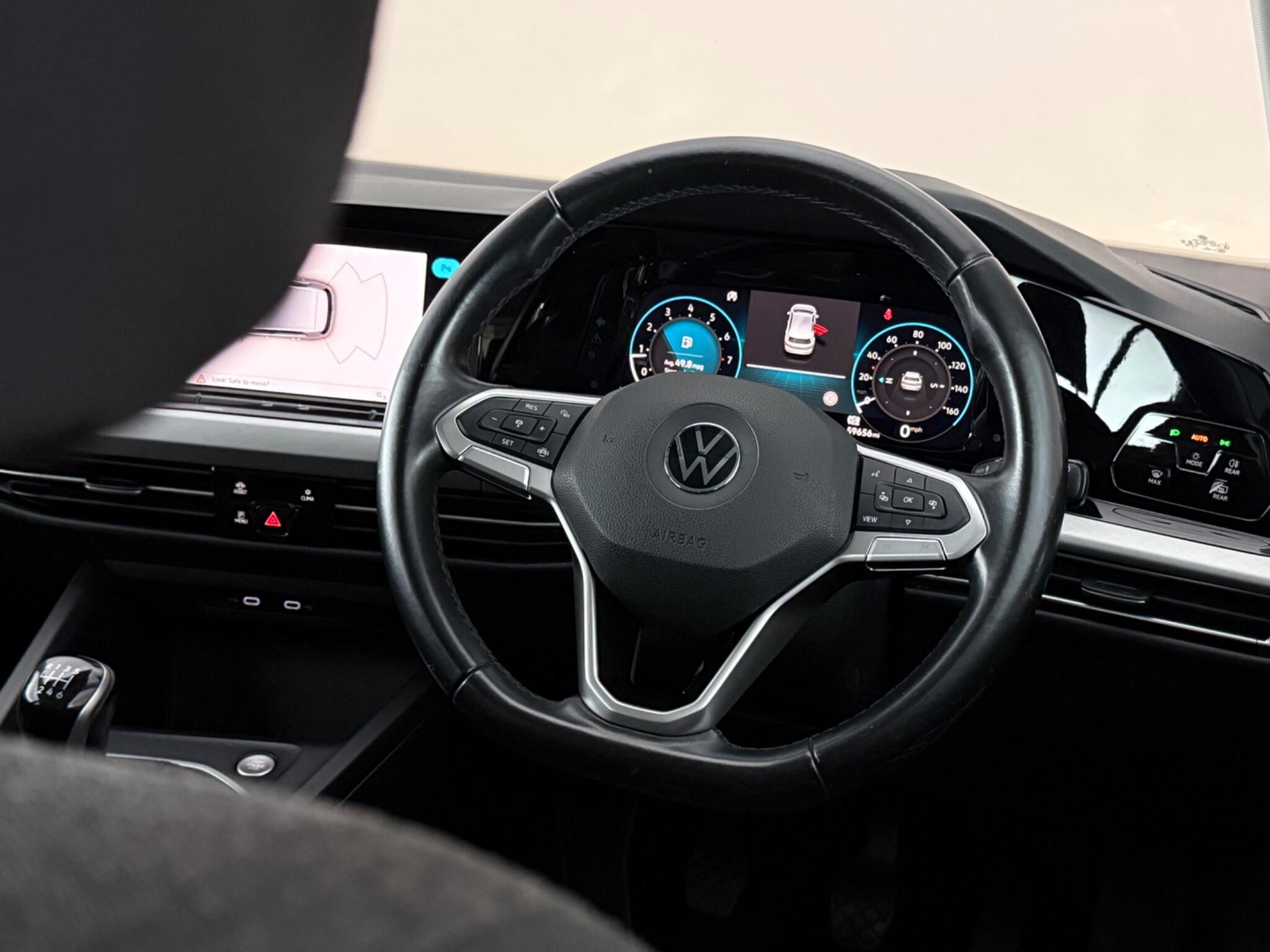 Volkswagen Golf view 13