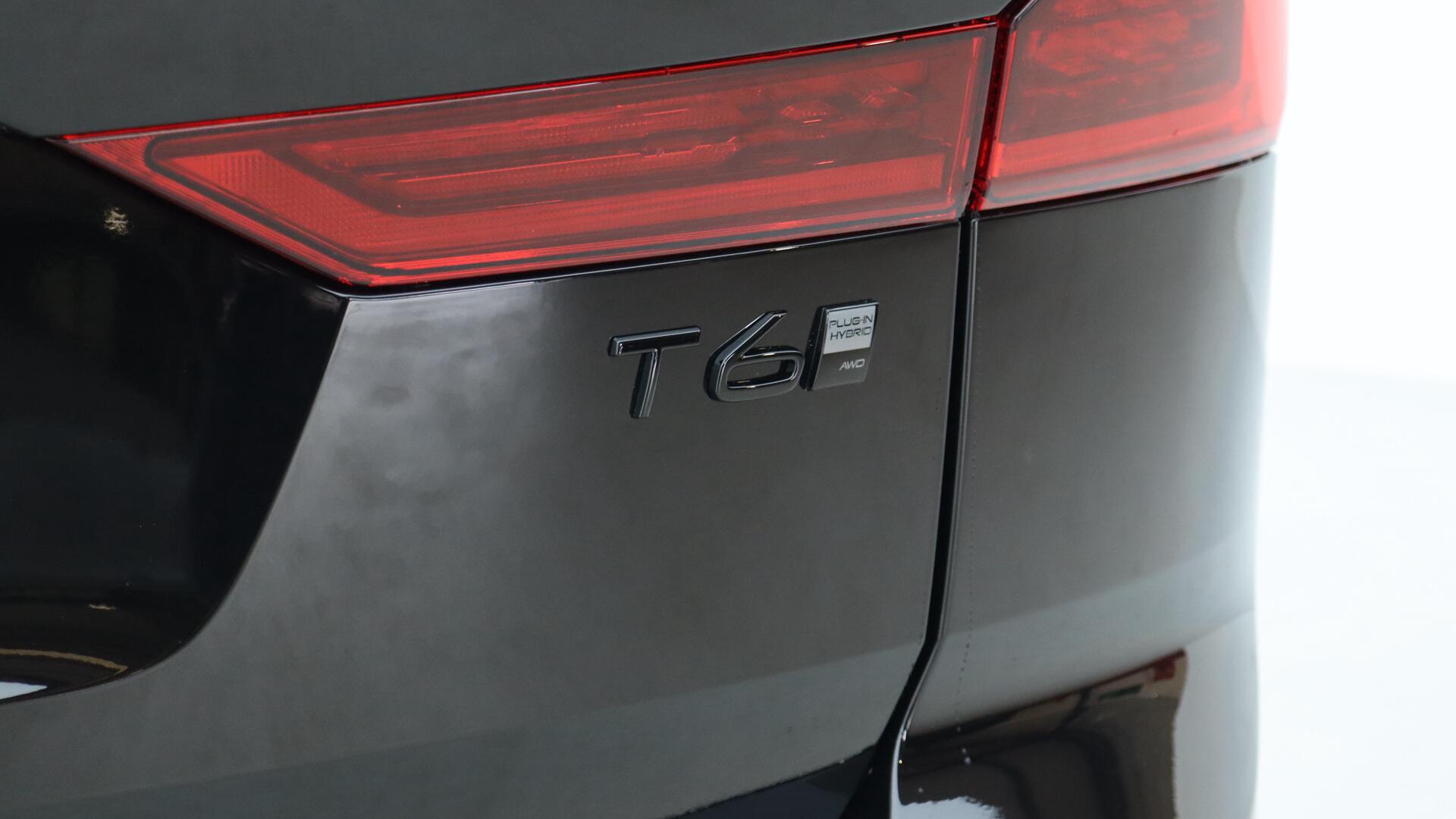 Volvo XC60 view 45
