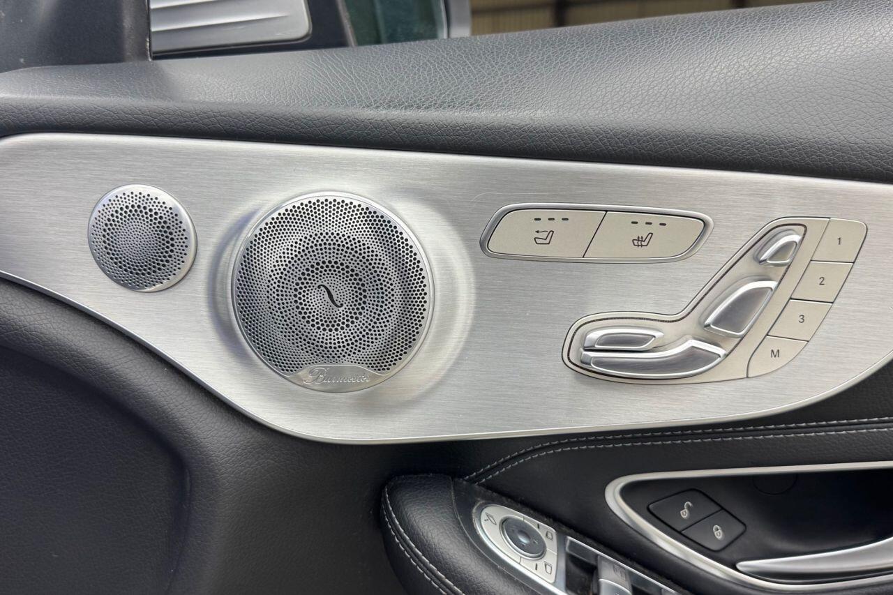 Mercedes-Benz C-Class view 15