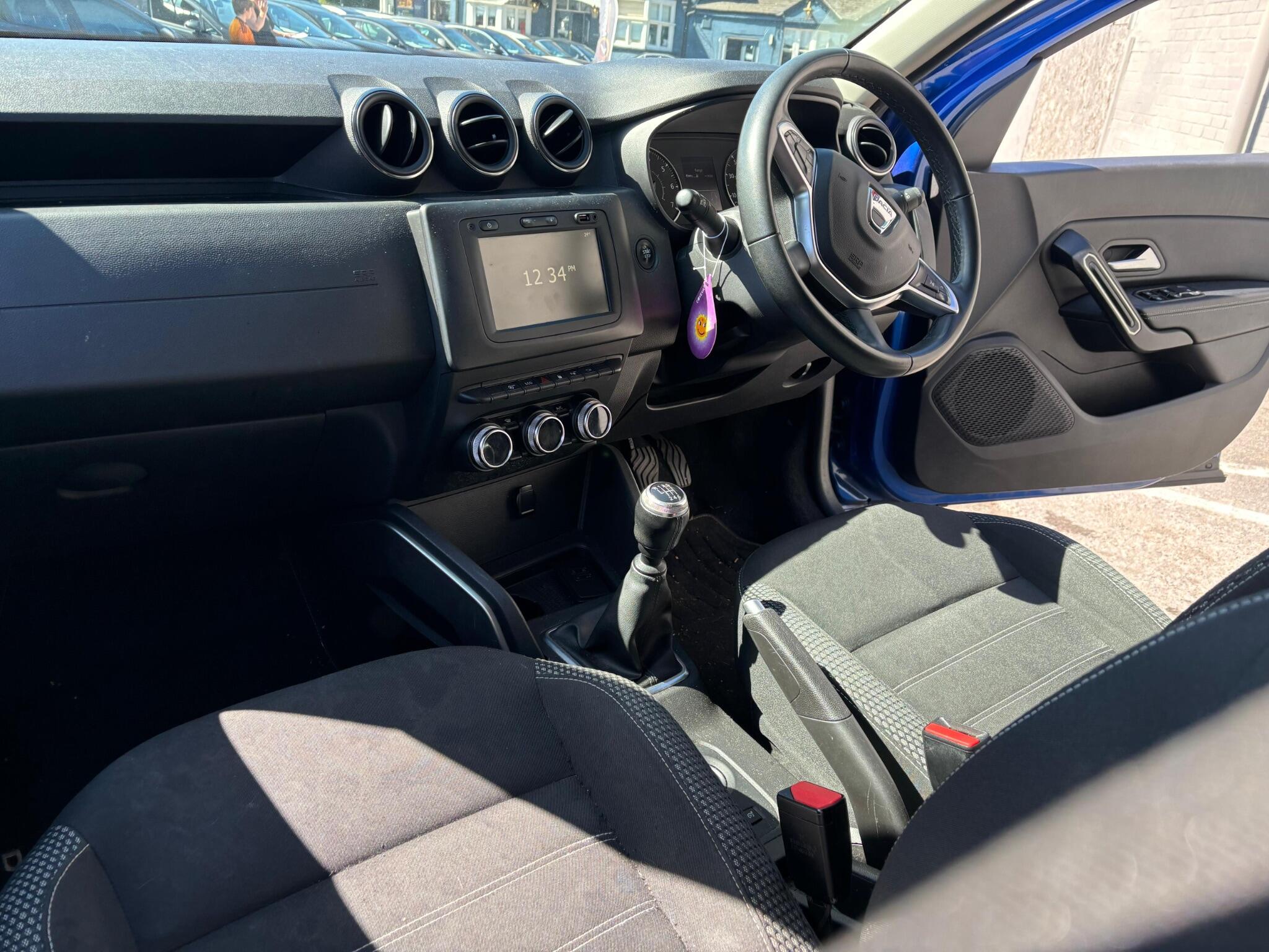 Dacia Duster view 7